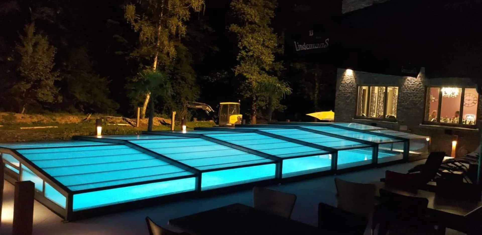 Swimming pool in B&B De l'Aisne