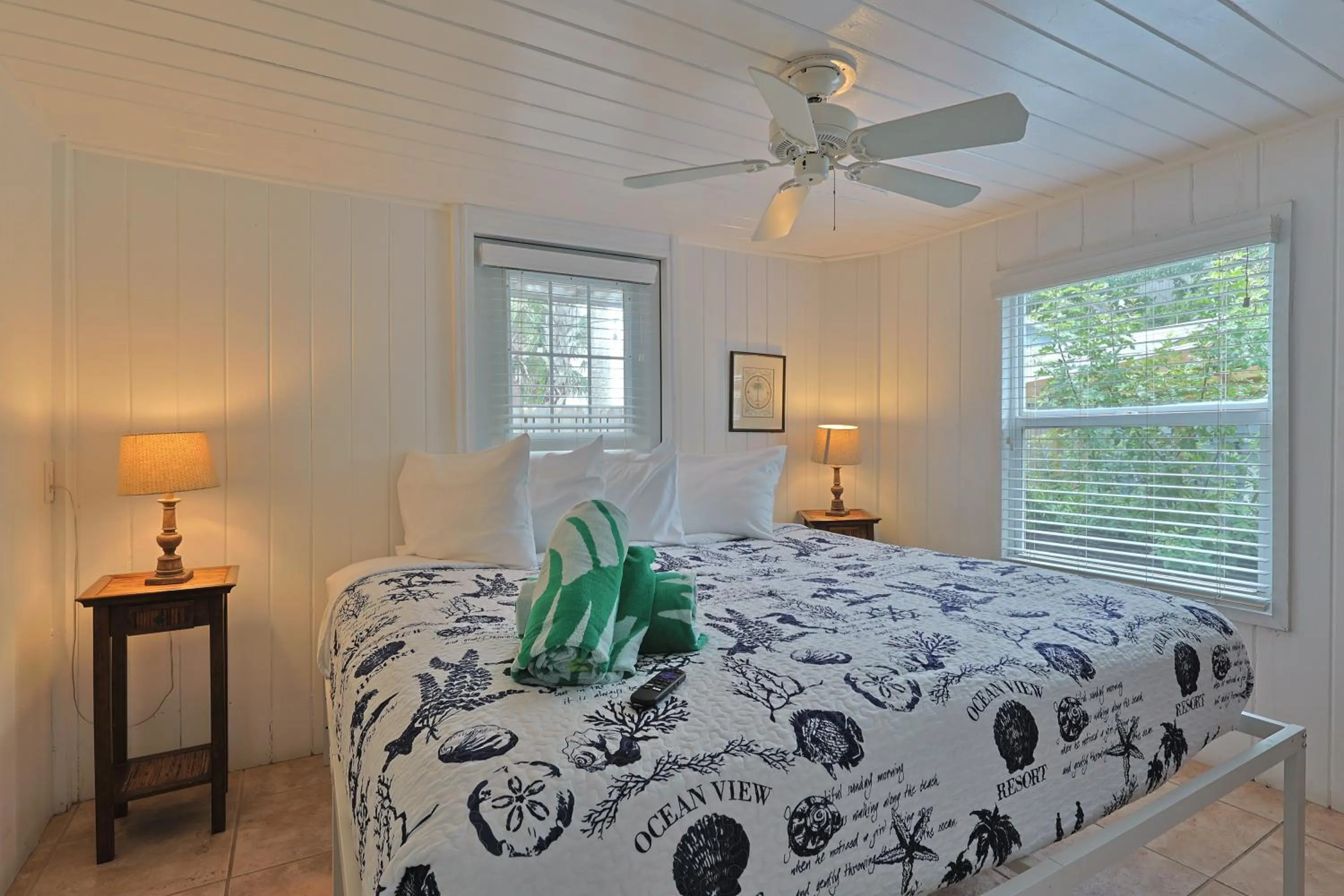 Bedroom, Bed in Siesta Key Island Rentals