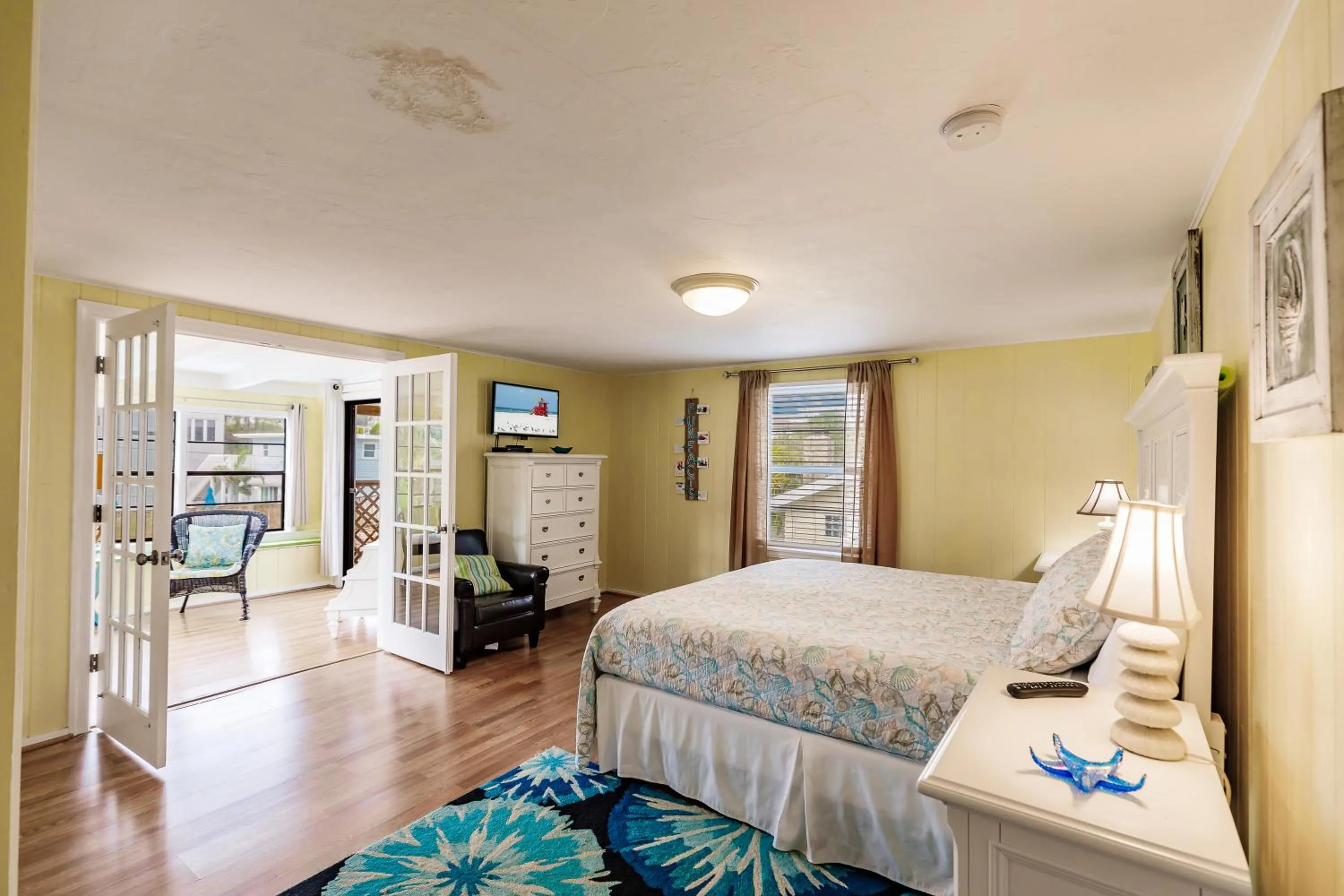 Bedroom, Bed in Siesta Key Island Rentals