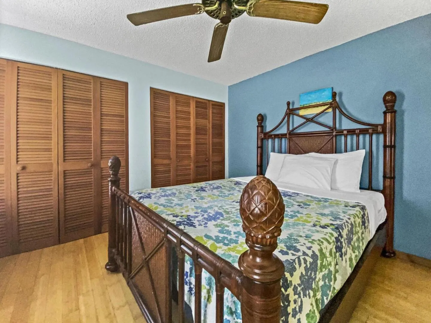 Bedroom, Bed in Siesta Key Island Rentals