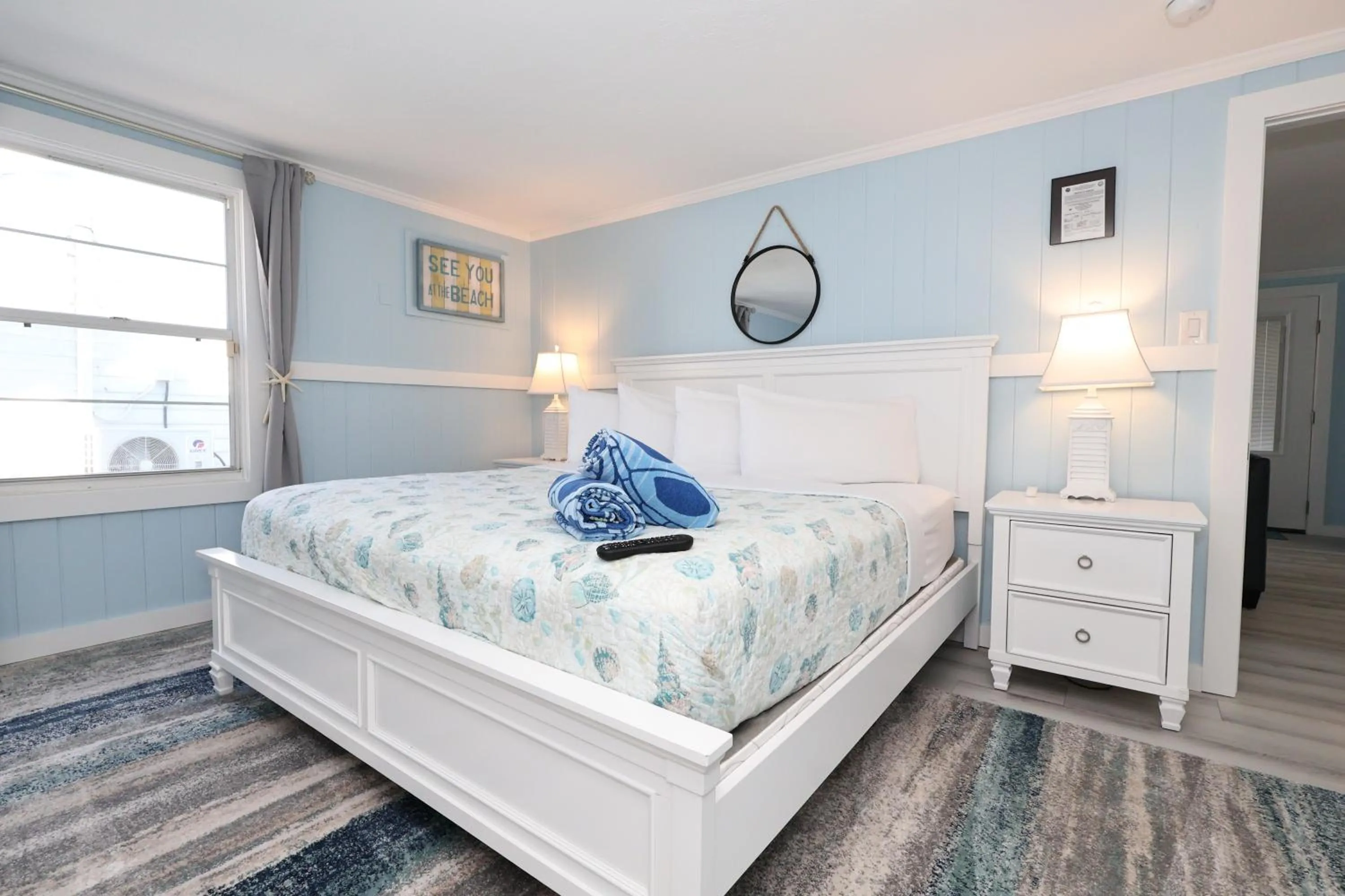 Bed in Siesta Key Island Rentals