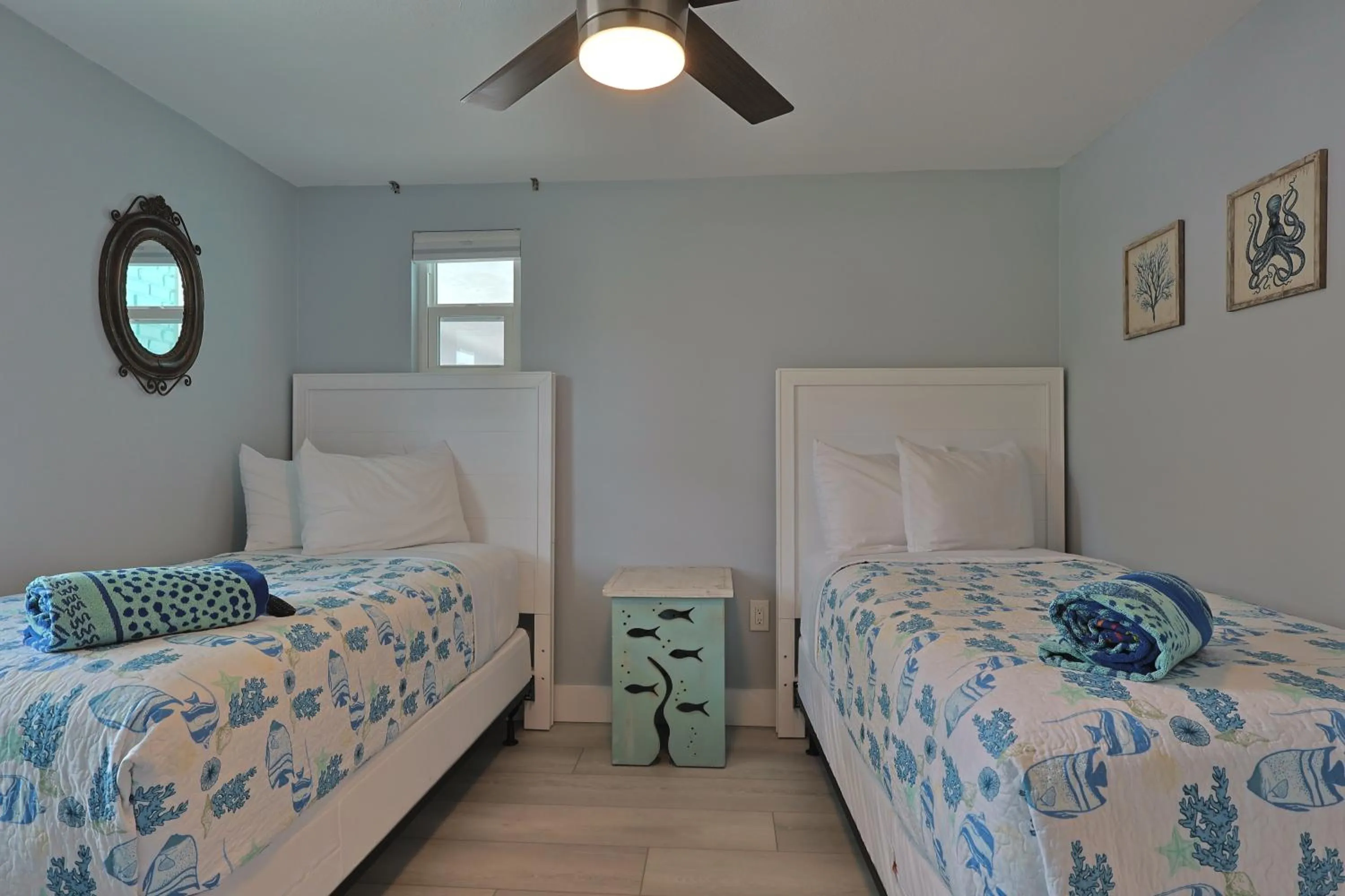 Bedroom, Bed in Siesta Key Island Rentals