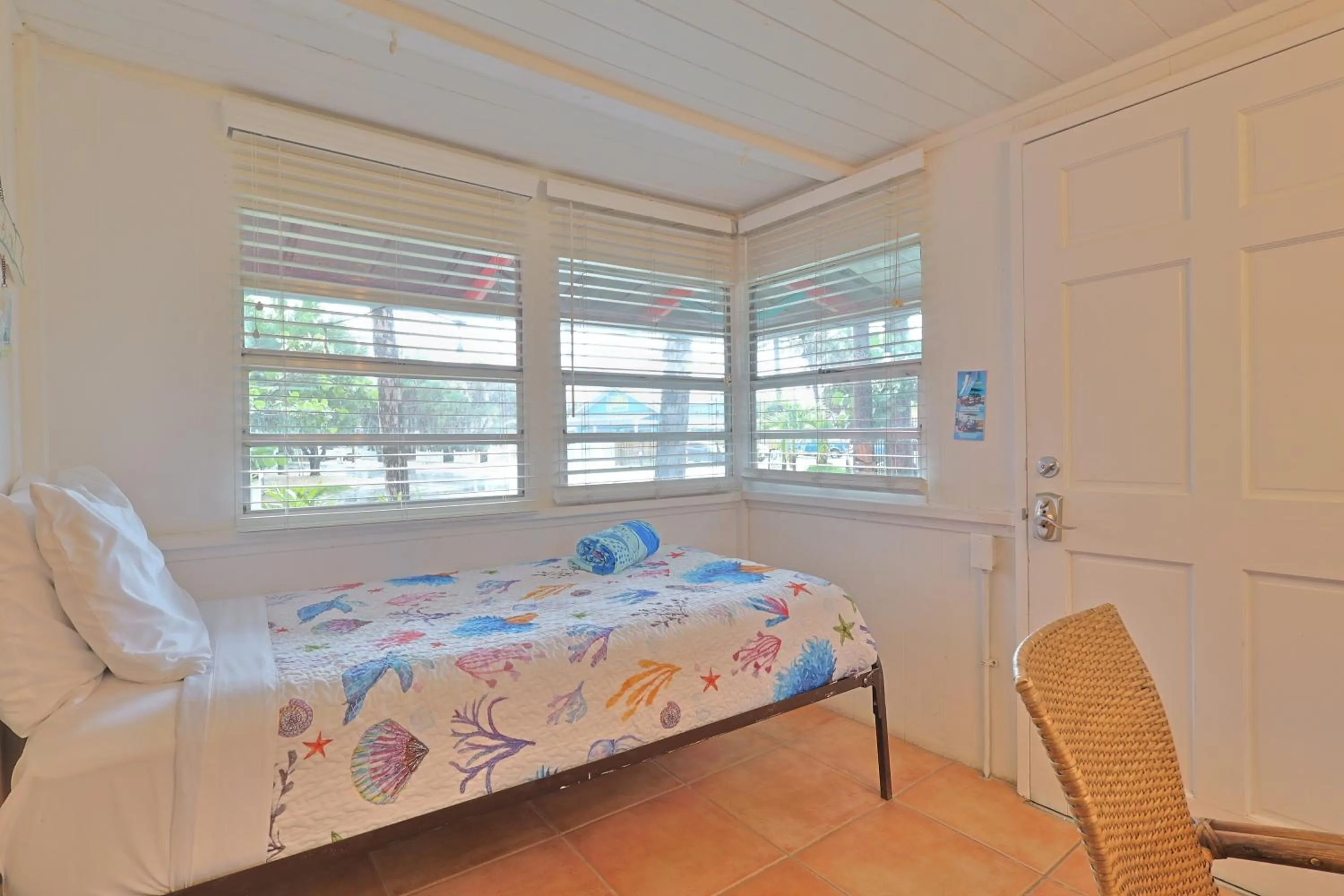 Living room, Bed in Siesta Key Island Rentals