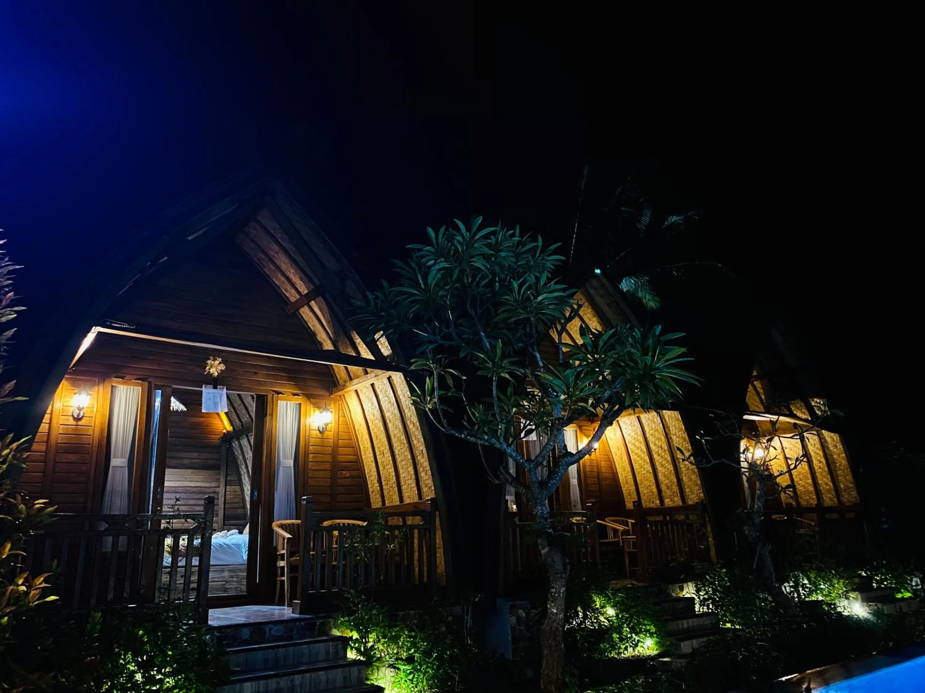 Property building in Grand Cory