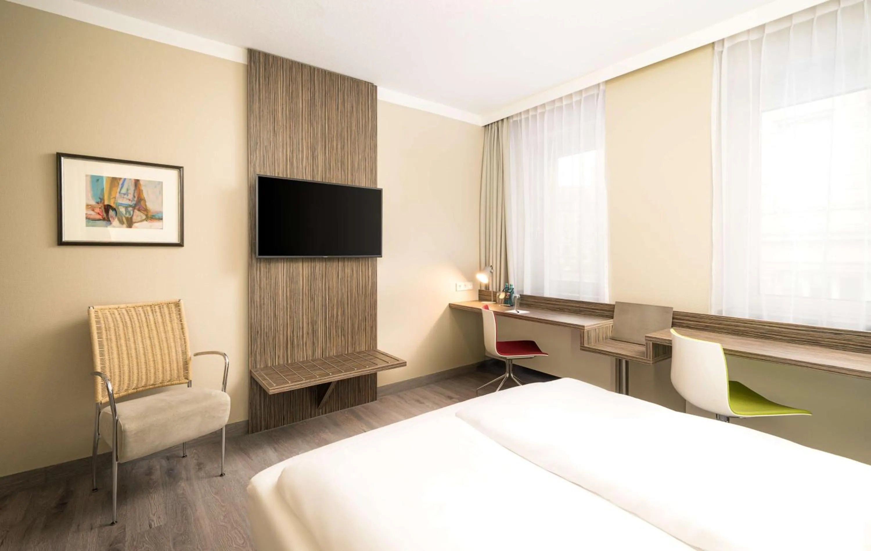 TV and multimedia, Bed in elaya hotel hannover city