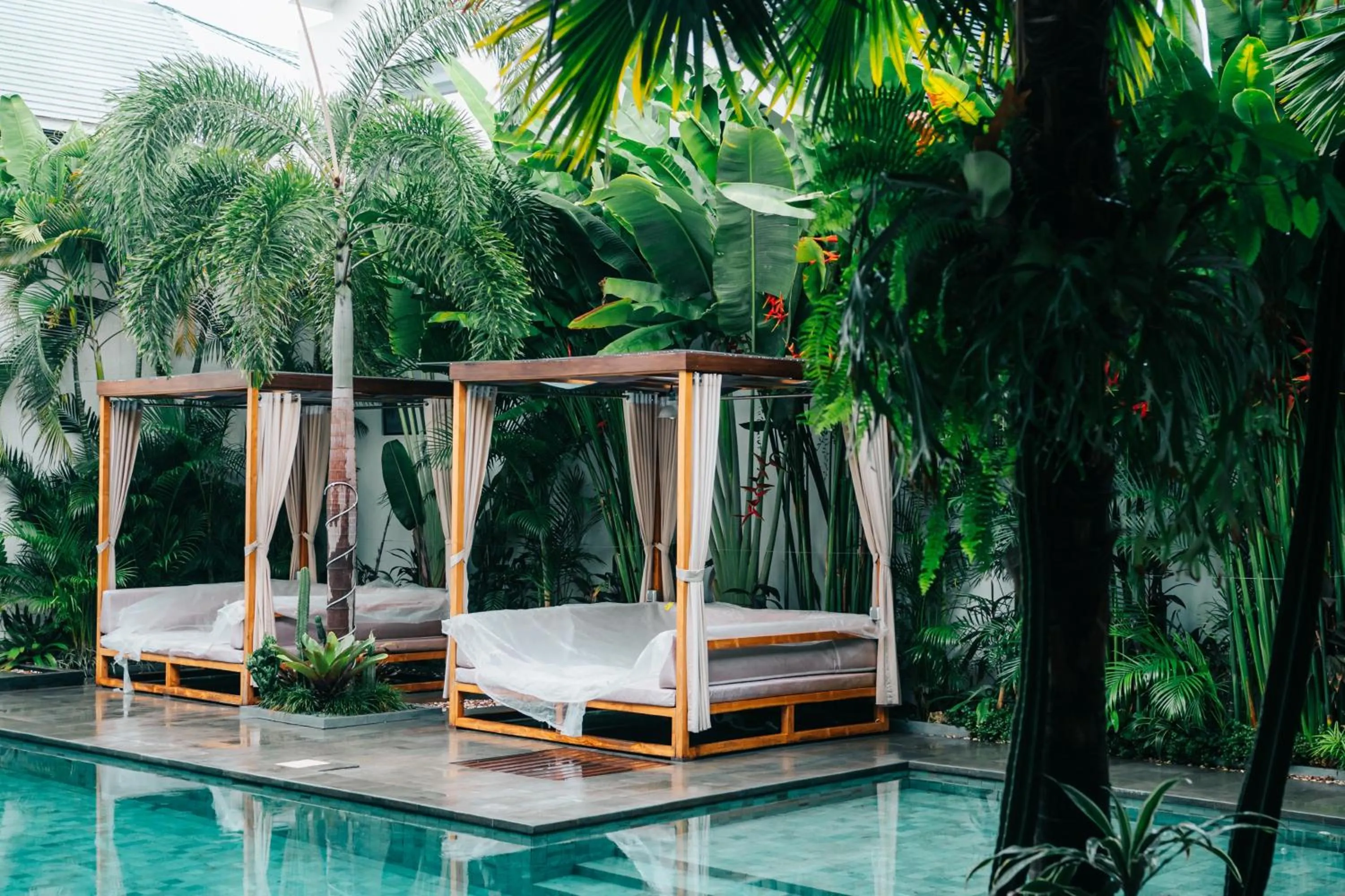 Swimming pool in The Kamare