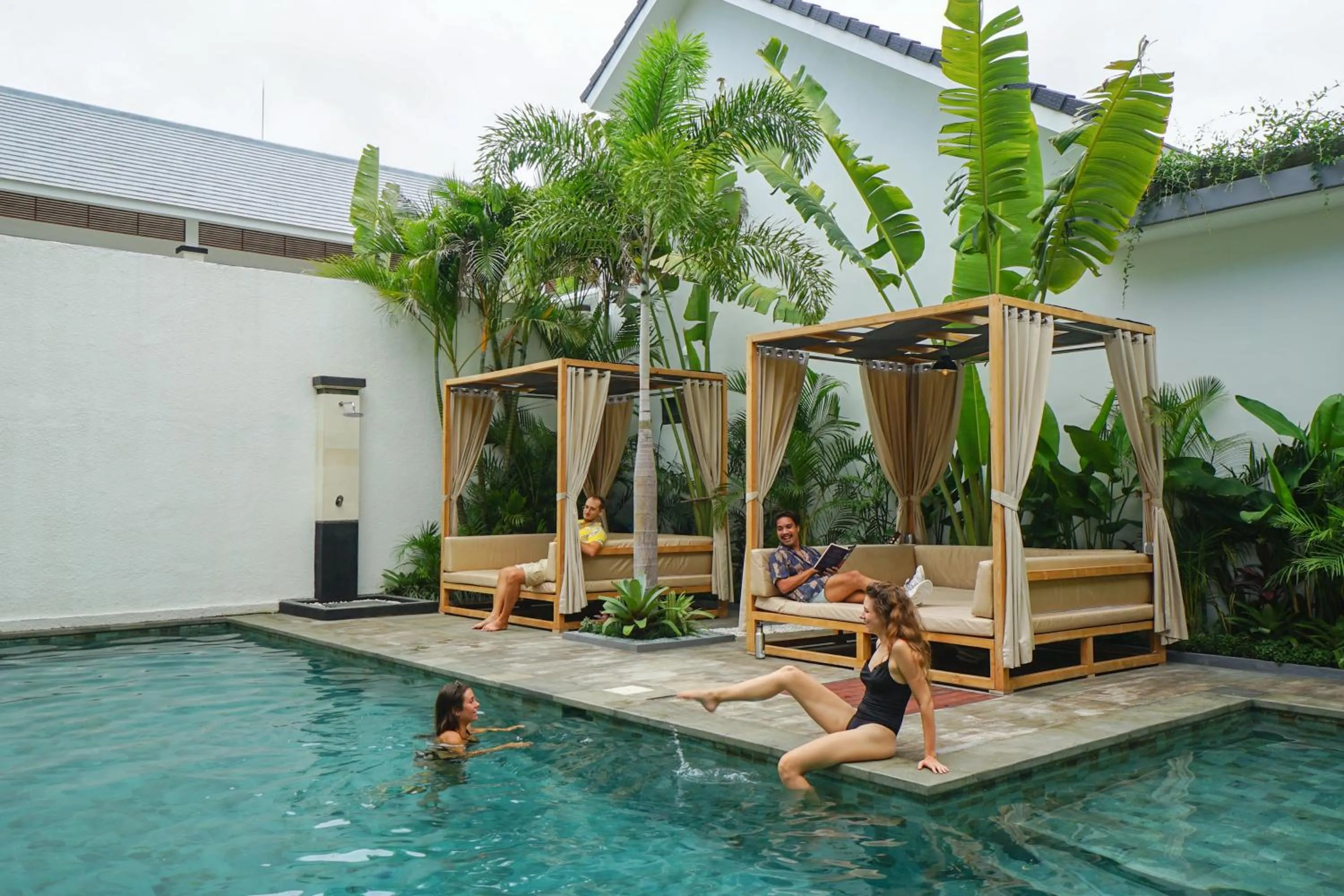 Swimming pool in The Kamare