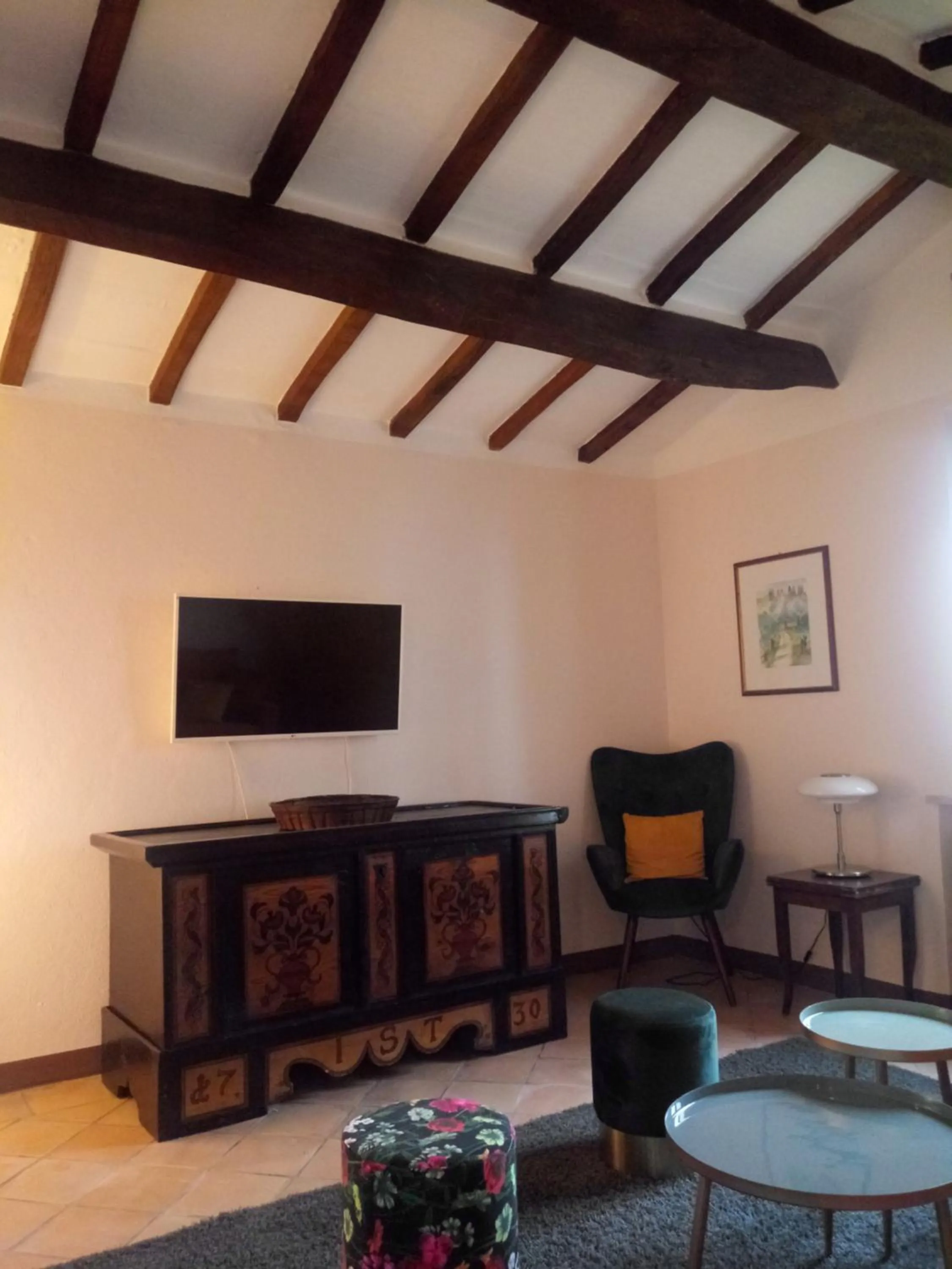 Living room in Le Querciolaie Monte Cavallo - upper apartment