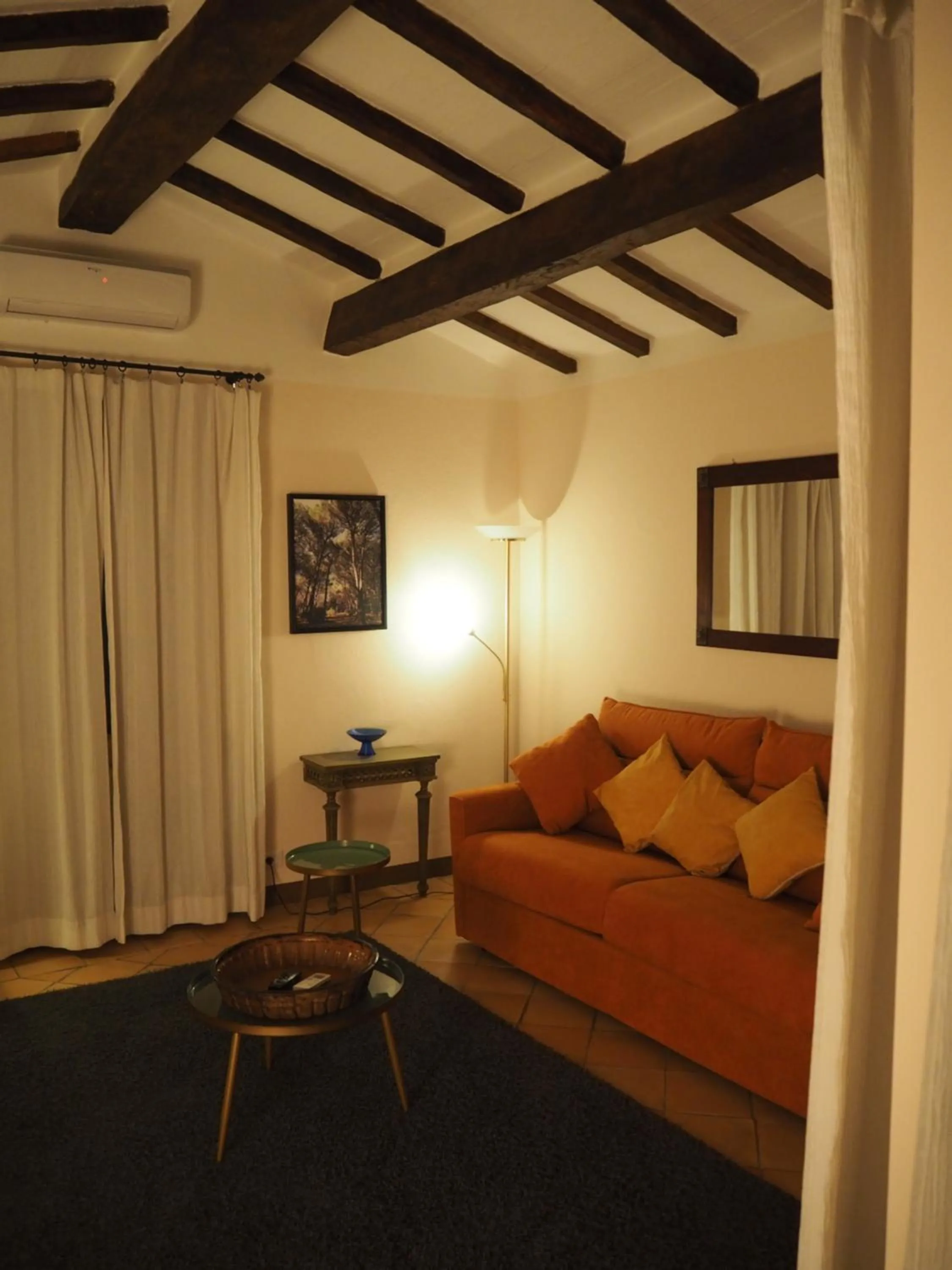 Living room in Le Querciolaie Monte Cavallo - upper apartment