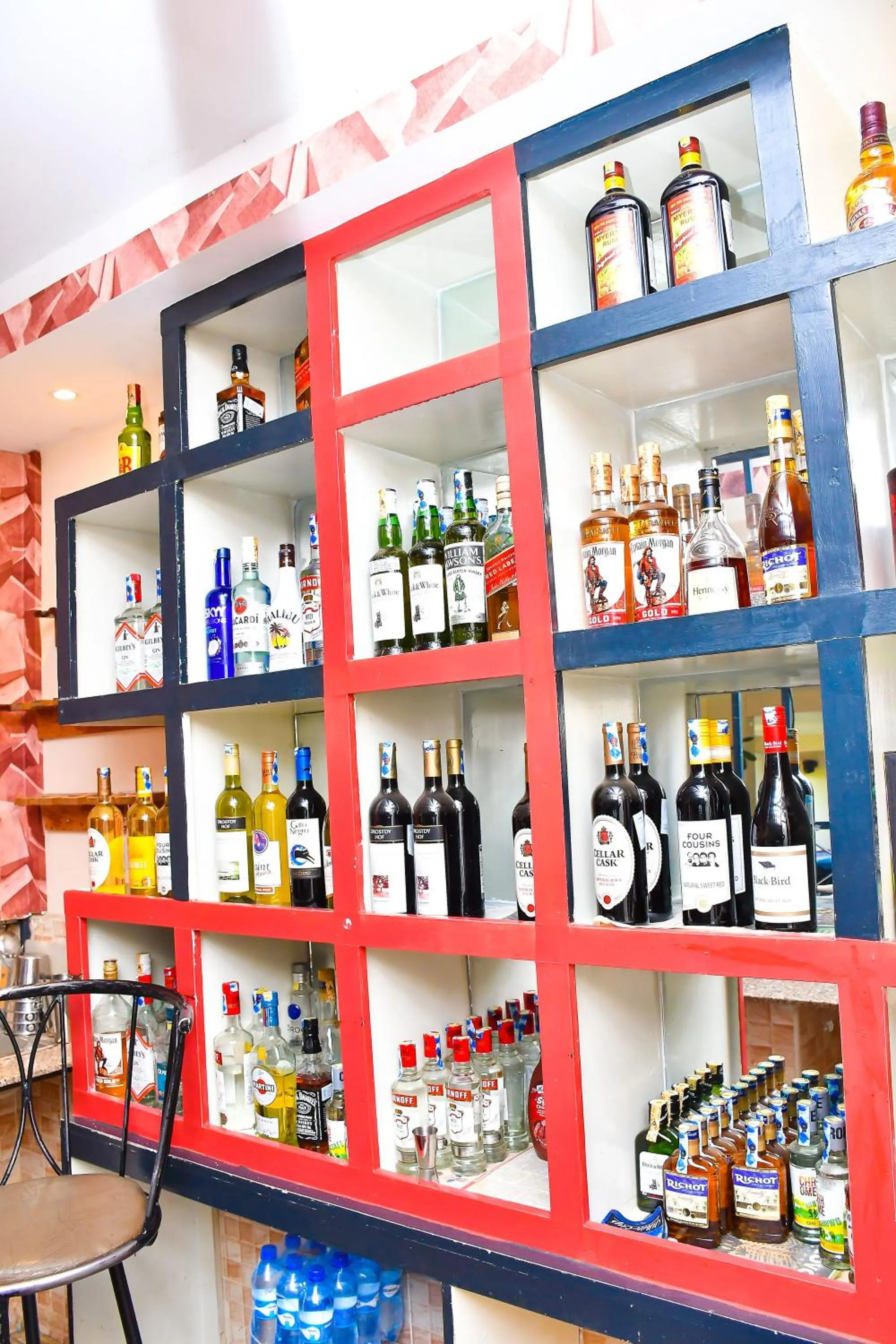 oven in Divine Homes Resort Kisumu