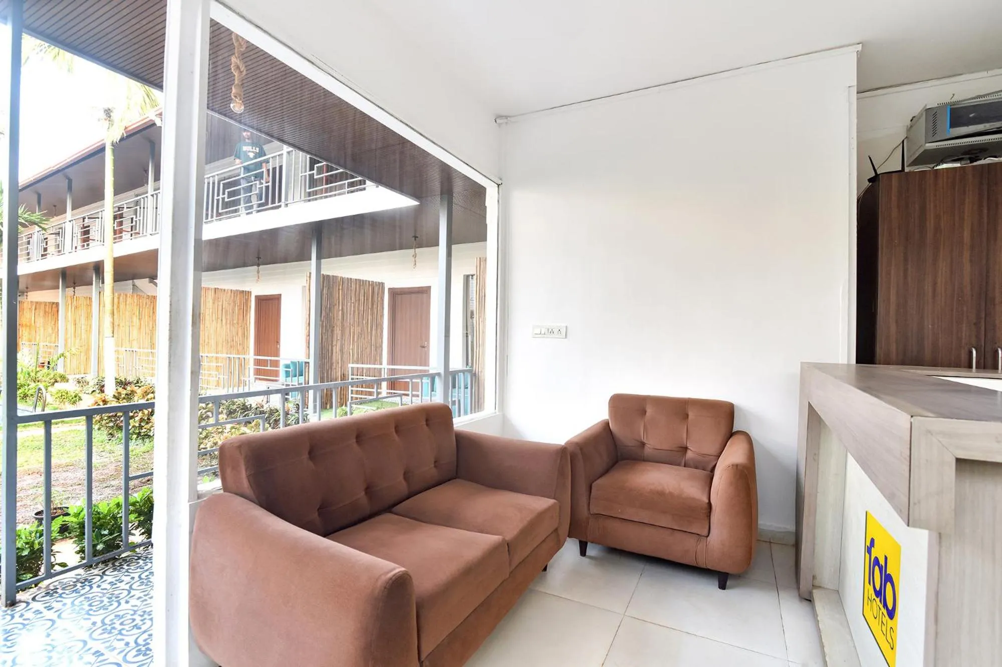 Lobby or reception in FabHotel Morjim Bliss