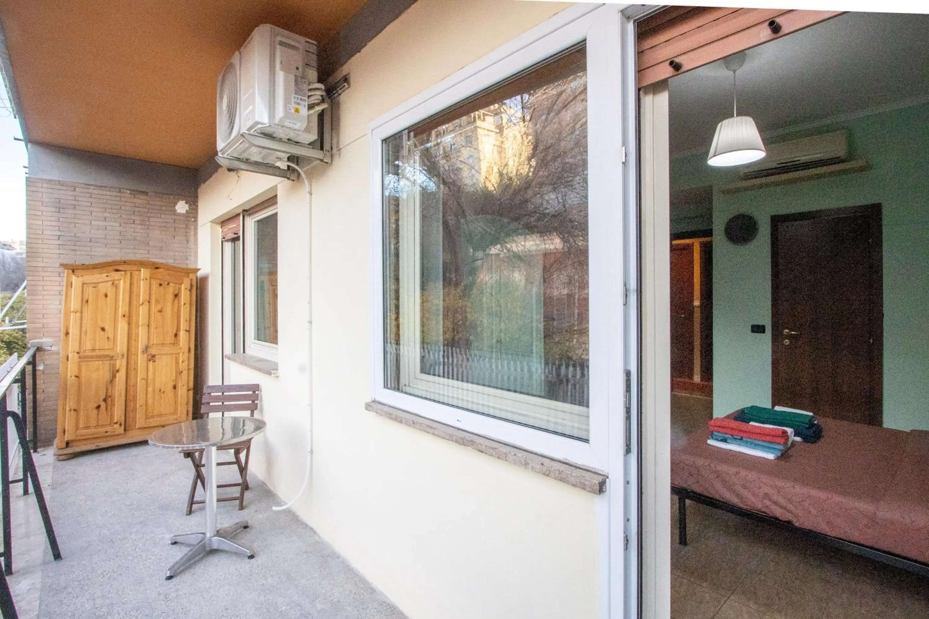 Balcony/Terrace in B&B Colorful Suite Yard