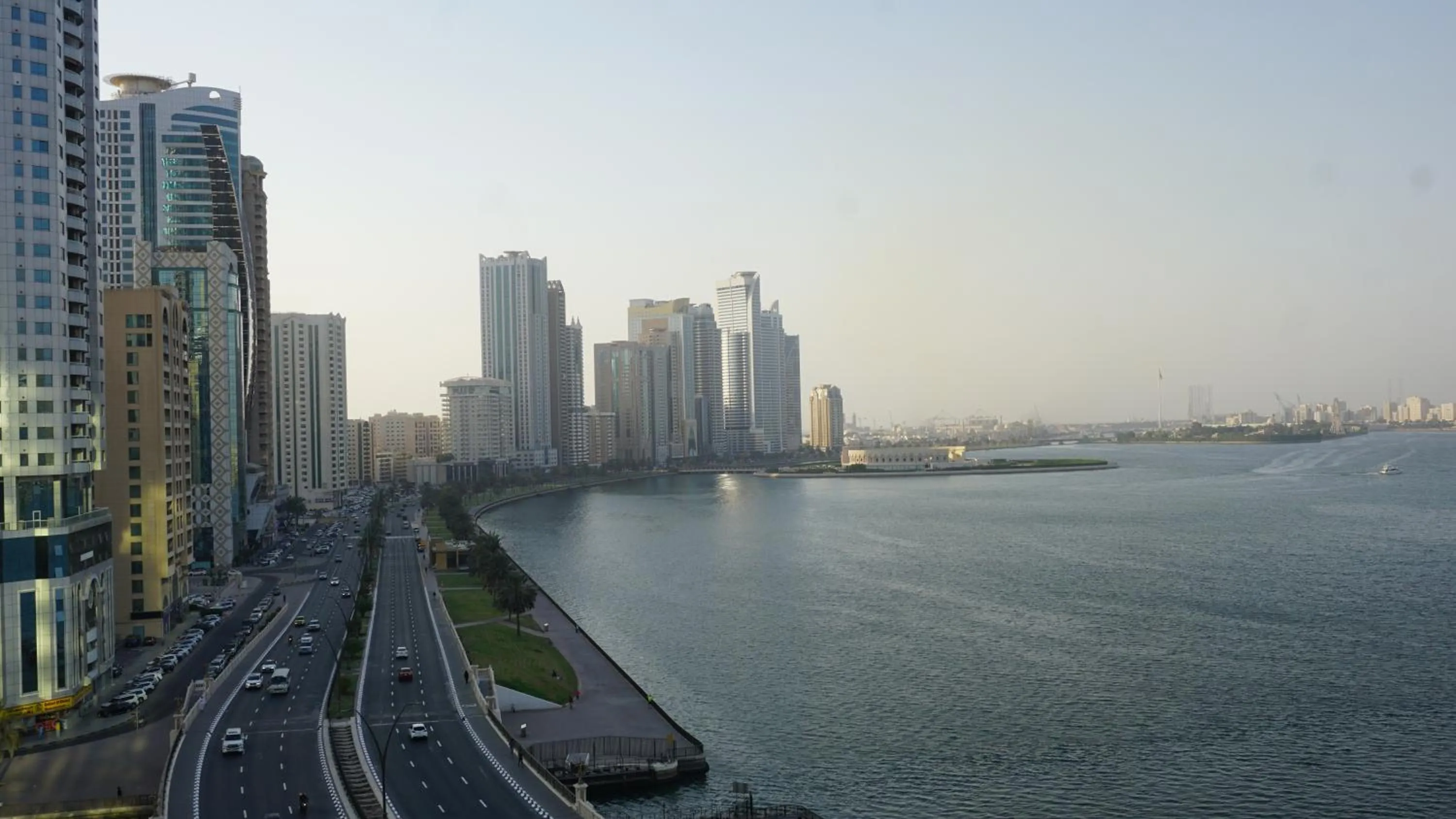 Area and facilities in Golden Tulip Sharjah