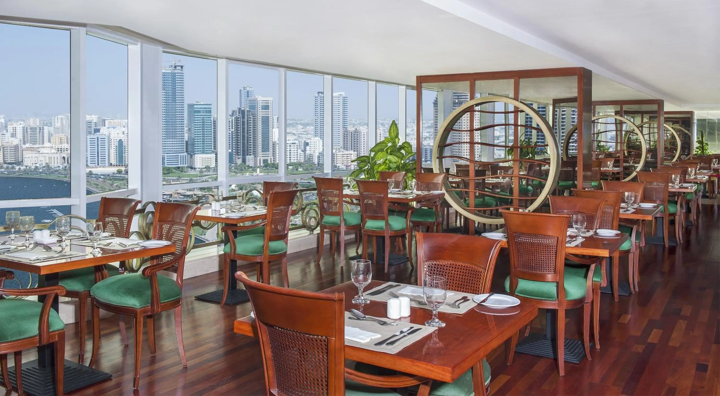 Restaurant/places to eat in Golden Tulip Sharjah