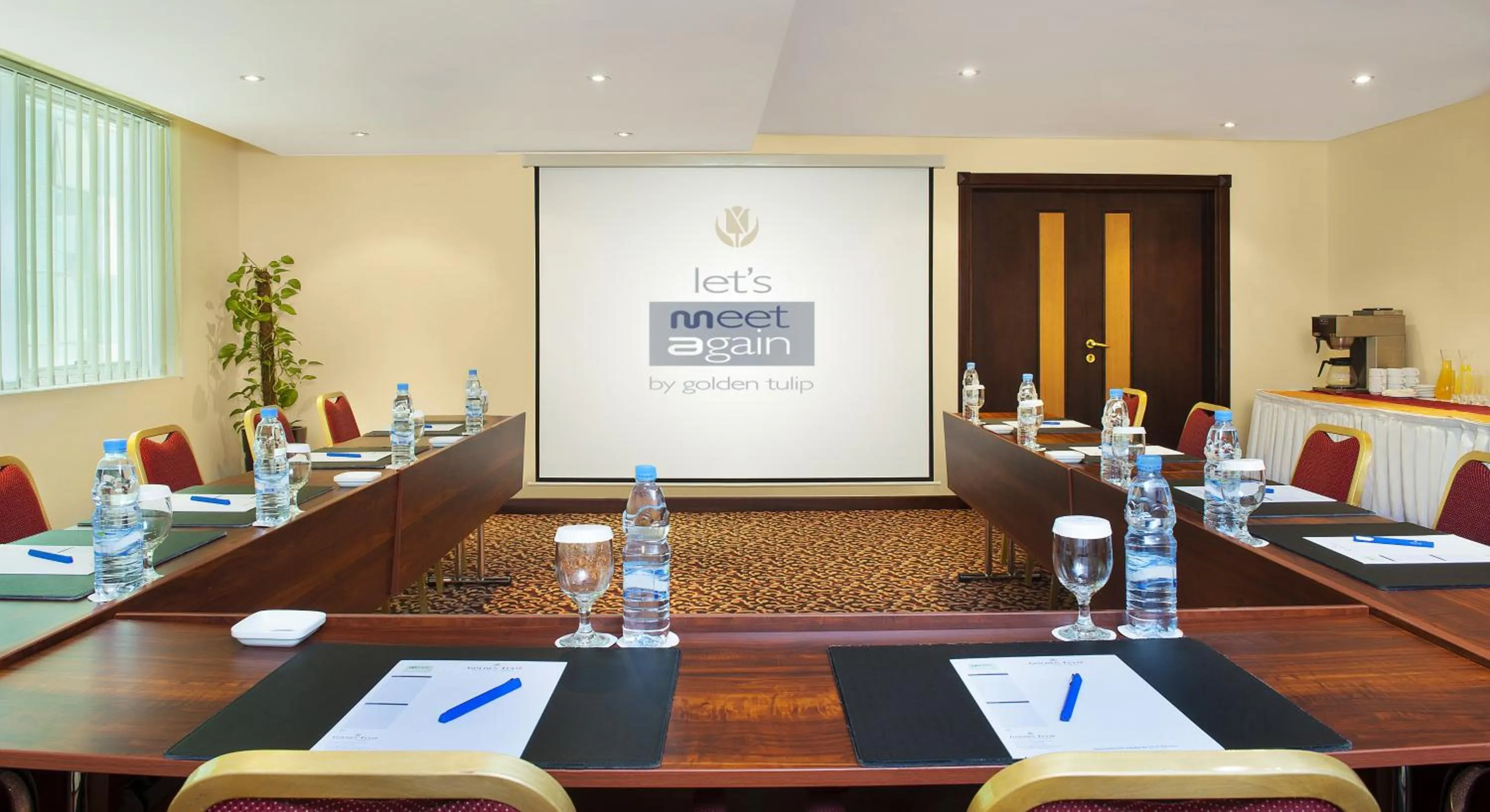 Meeting/conference room in Golden Tulip Sharjah