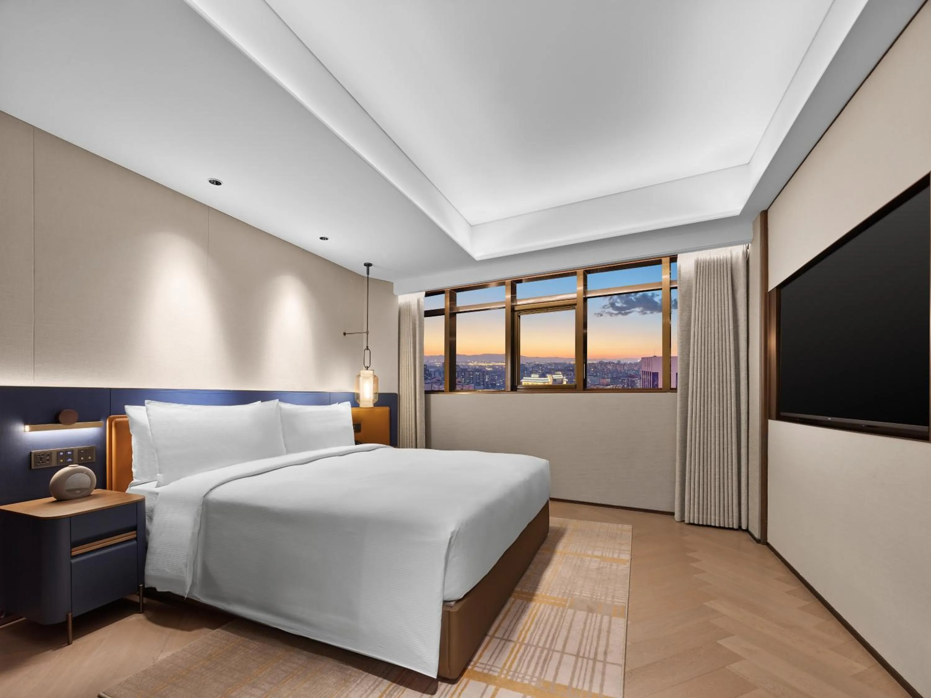 Bed in Doubletree By Hilton Beijing East Third Ring Road