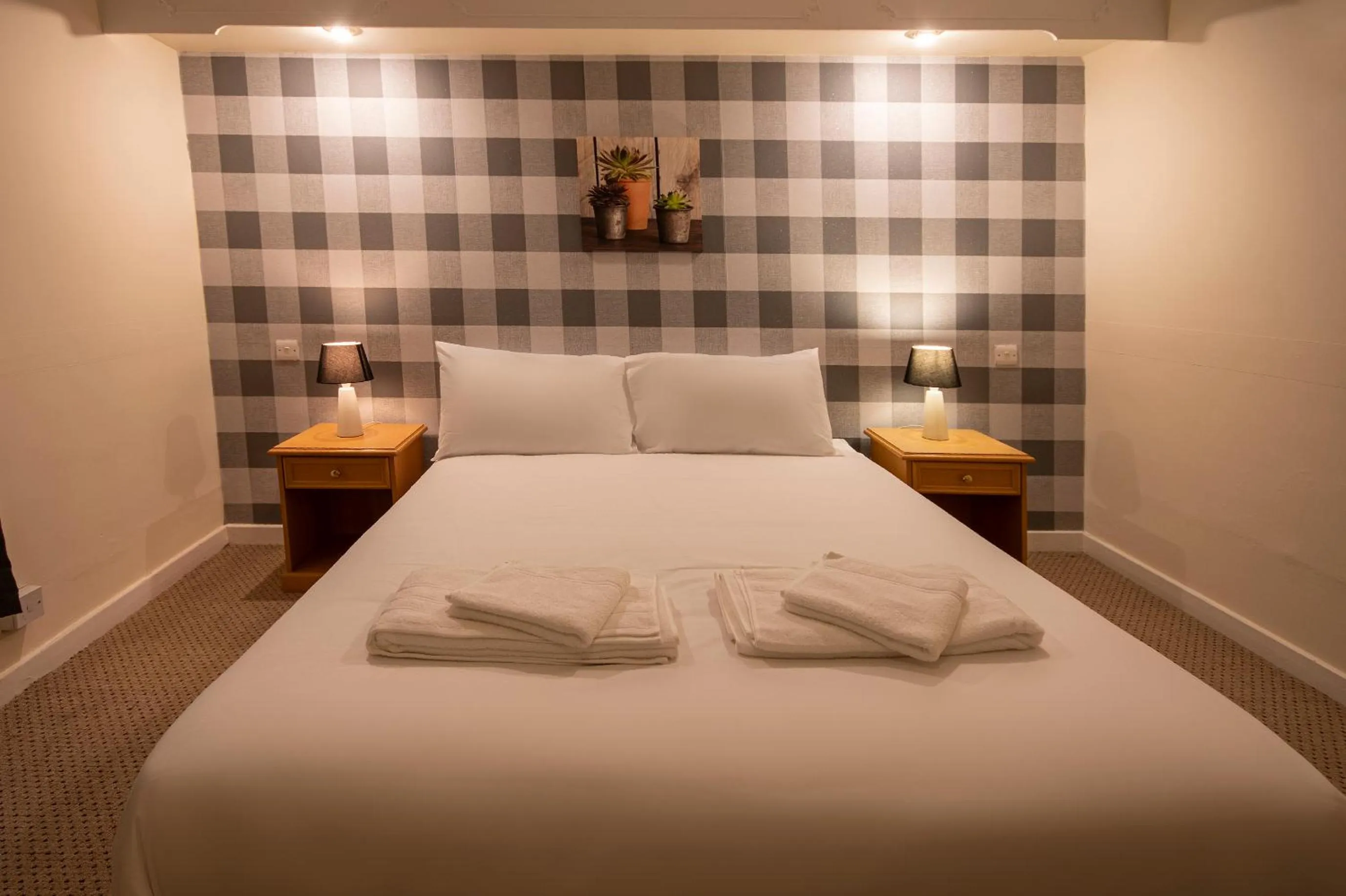 Bed in Douglas Arms Hotel