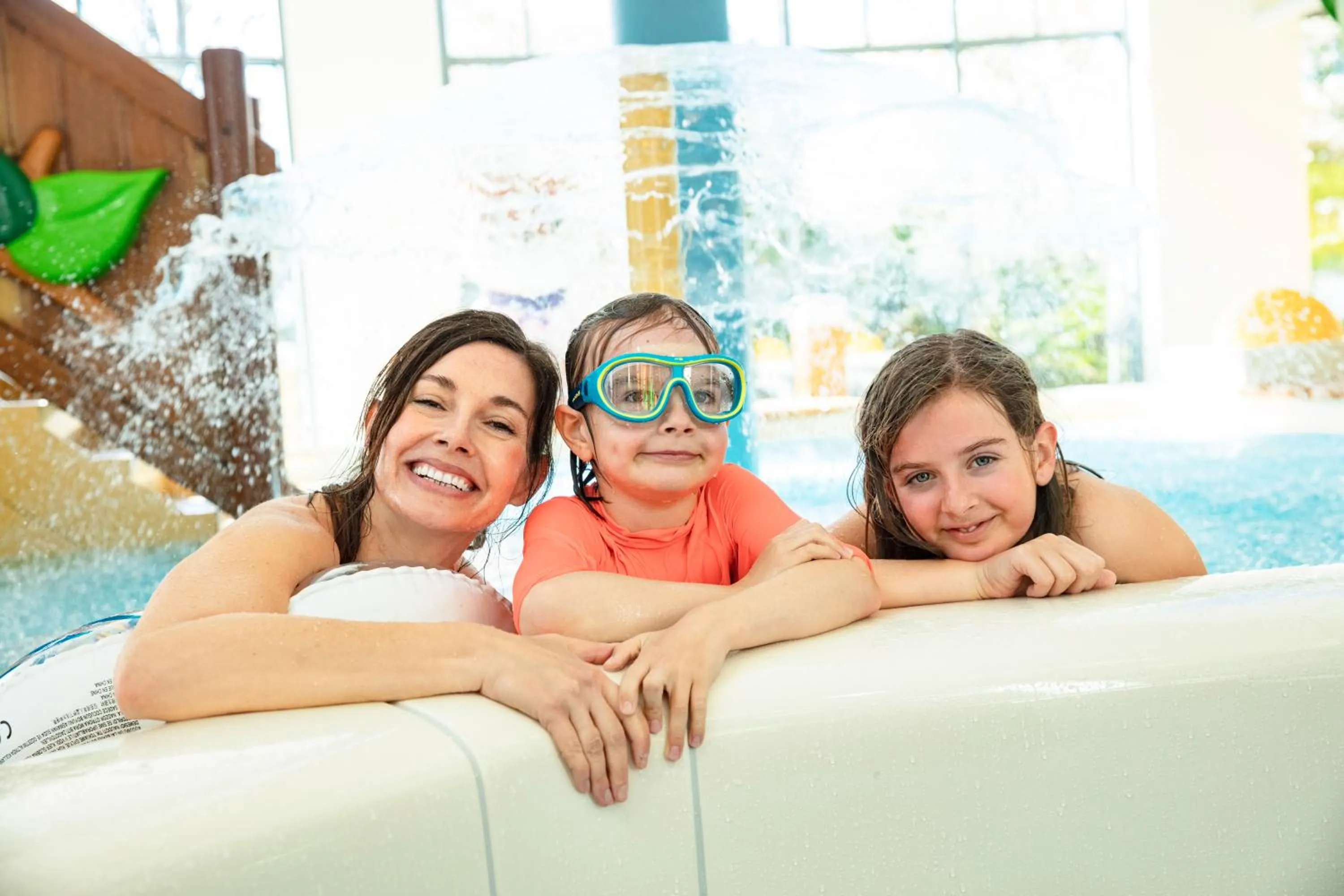 Swimming pool in BEECH Resort Fleesensee