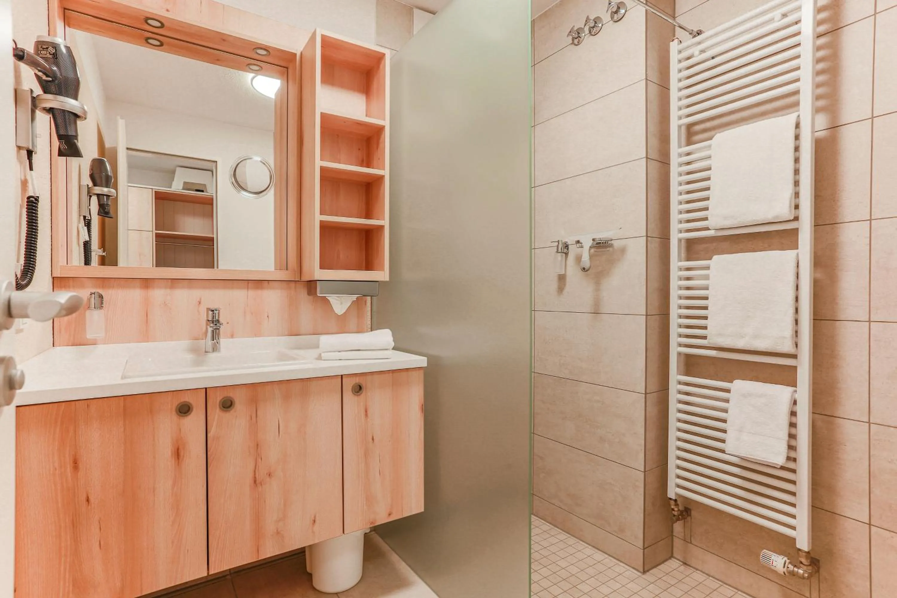 Shower in BEECH Resort Fleesensee