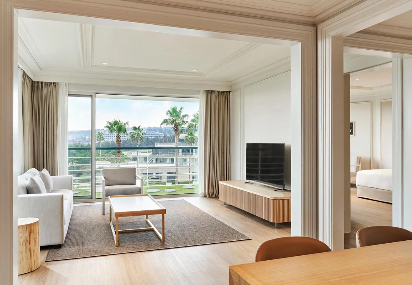 Luxury Suite Garden View Twin in Grand Josun Jeju