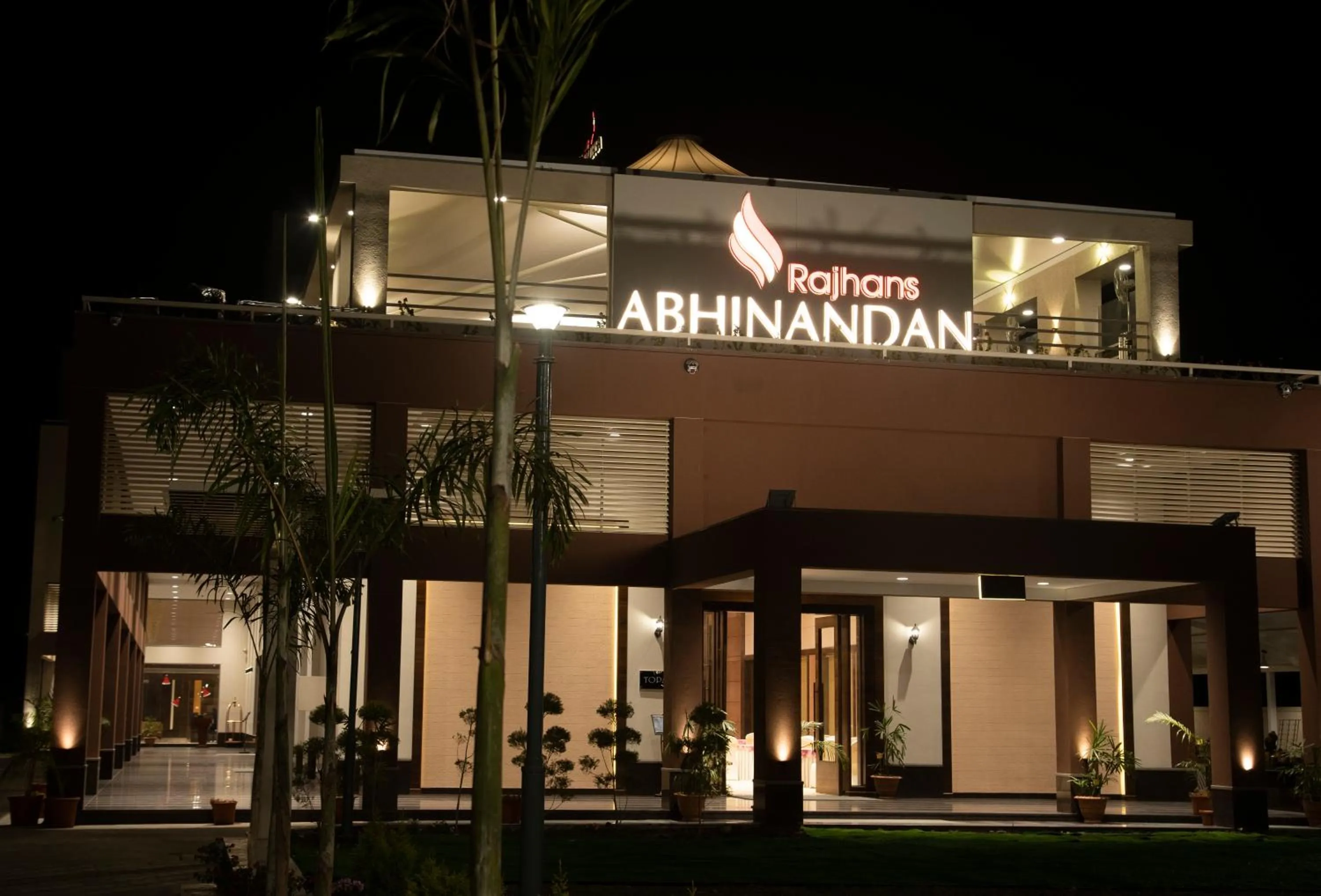 Property building in HOTEL RAJHANS ABHINANDAN