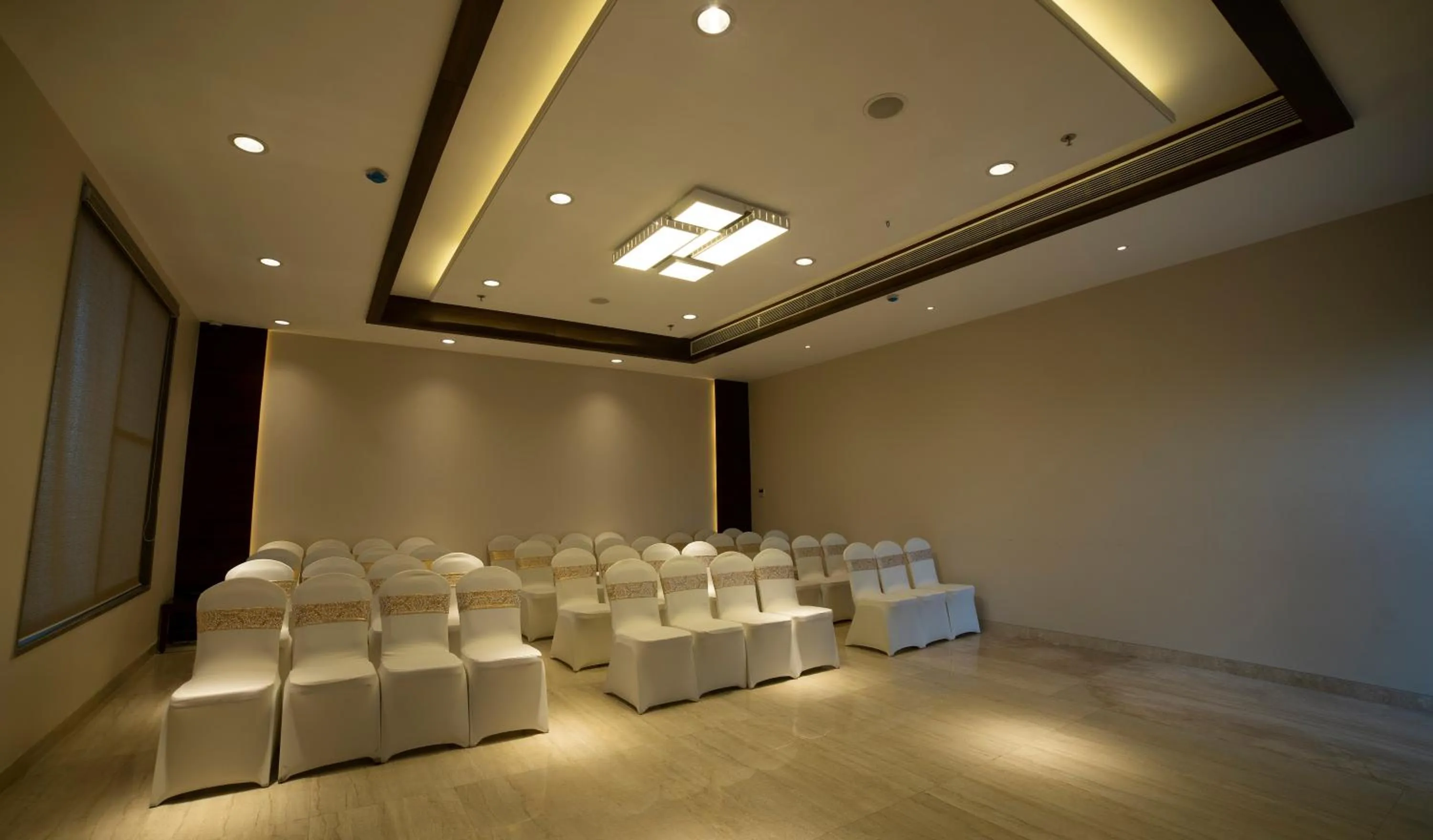 Meeting/conference room in HOTEL RAJHANS ABHINANDAN
