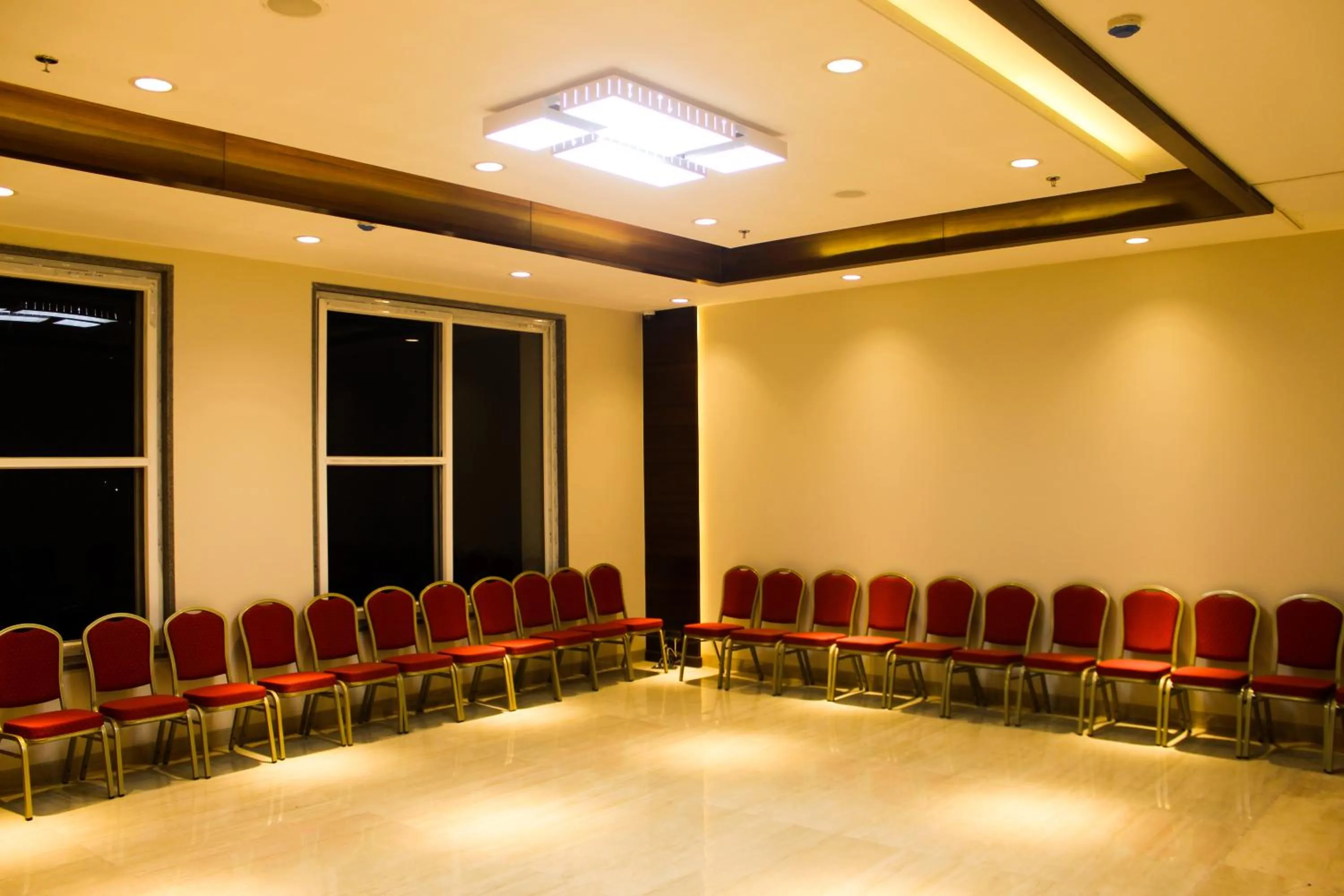 Meeting/conference room in HOTEL RAJHANS ABHINANDAN