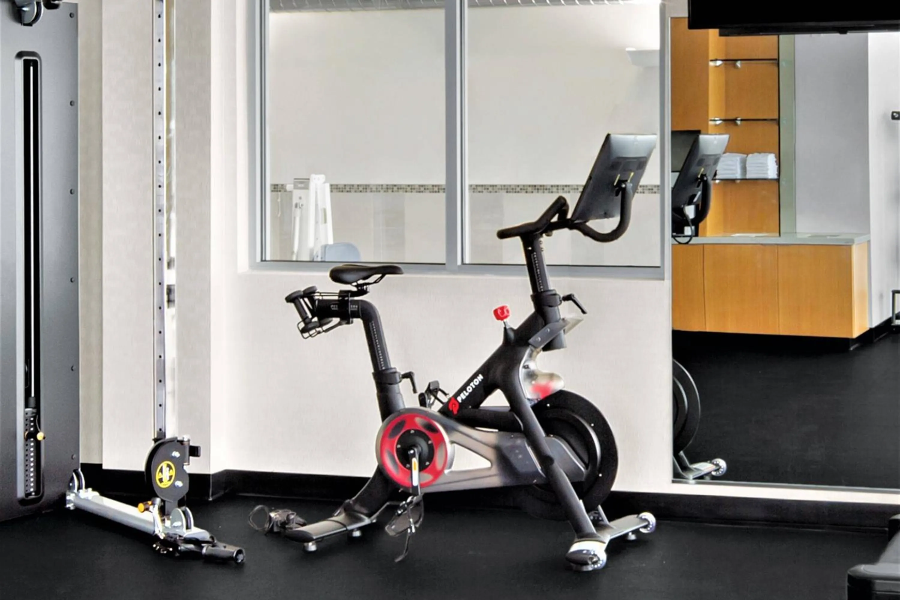 Fitness centre/facilities in SpringHill Suites by Marriott East Rutherford Meadowlands Carlstadt