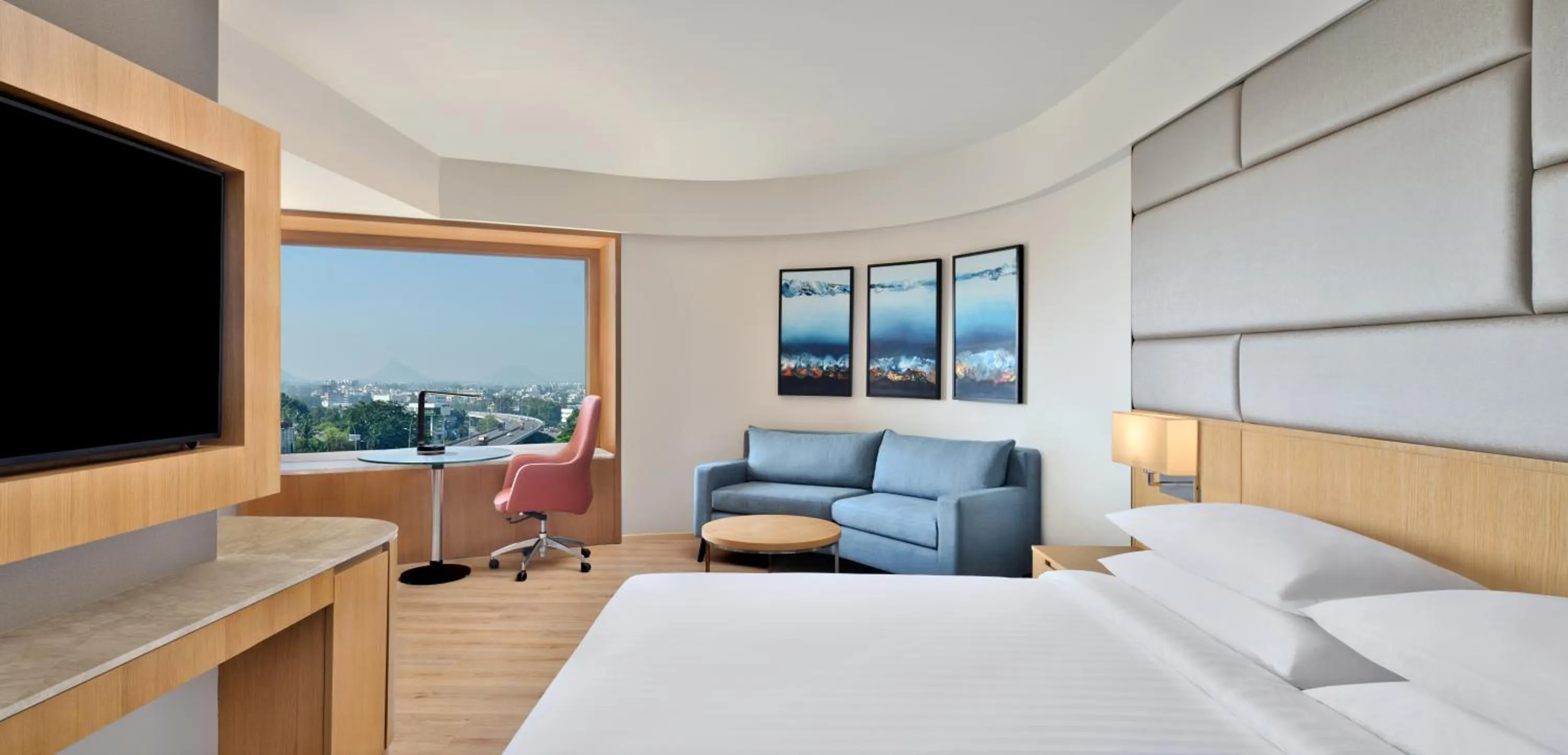 Bedroom, Bed in Courtyard by Marriott Nashik