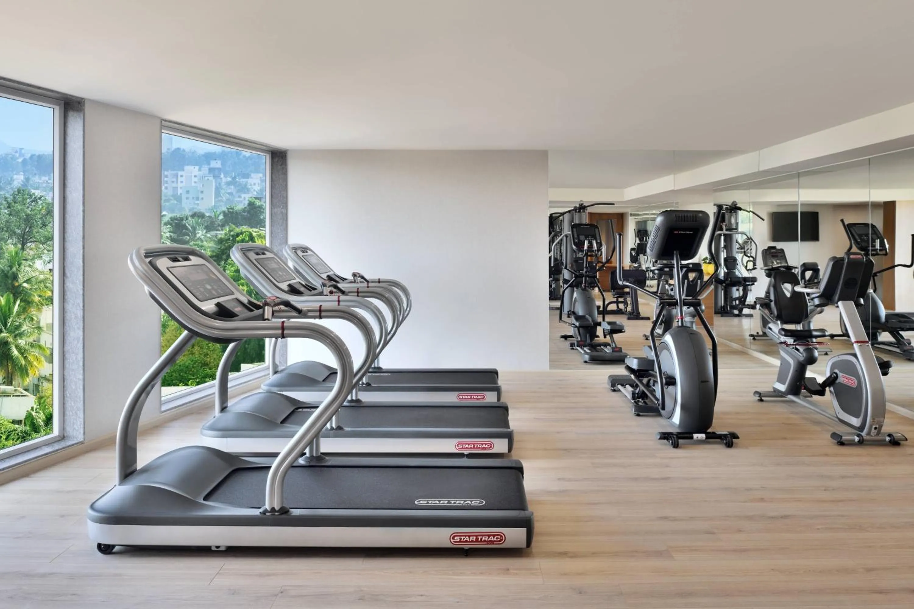 Fitness centre/facilities in Courtyard by Marriott Nashik