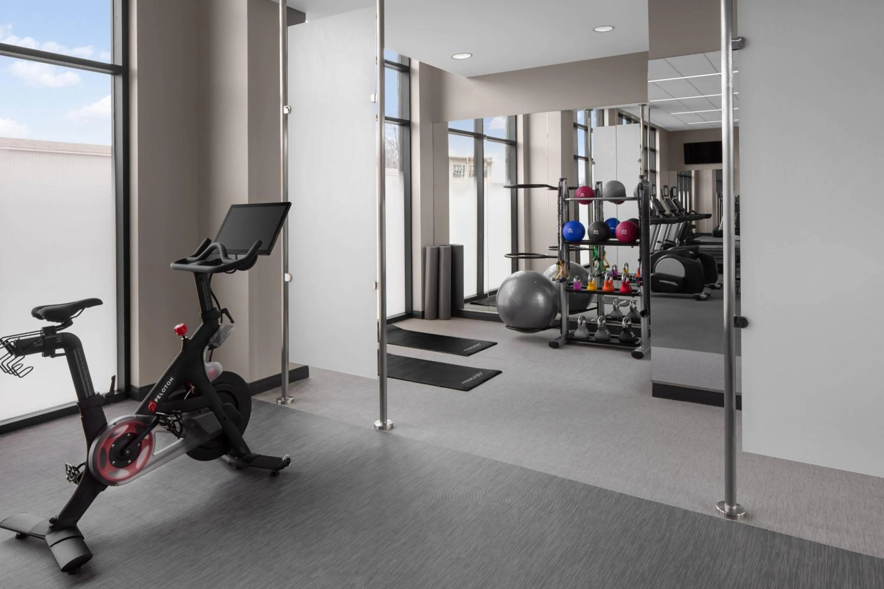 Fitness centre/facilities in Courtyard by Marriott Lansing Downtown