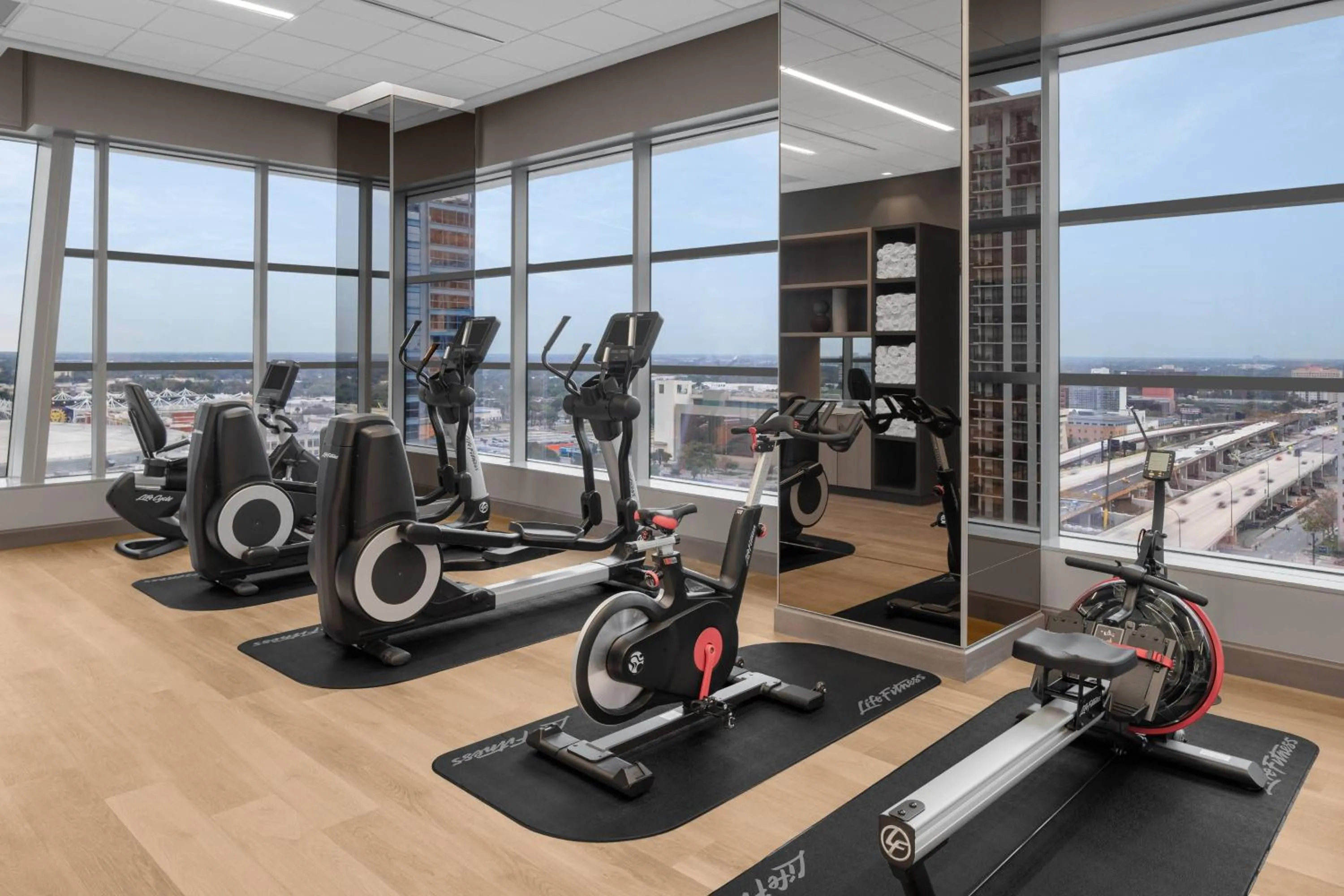 Fitness centre/facilities in AC Hotel by Marriott Orlando Downtown