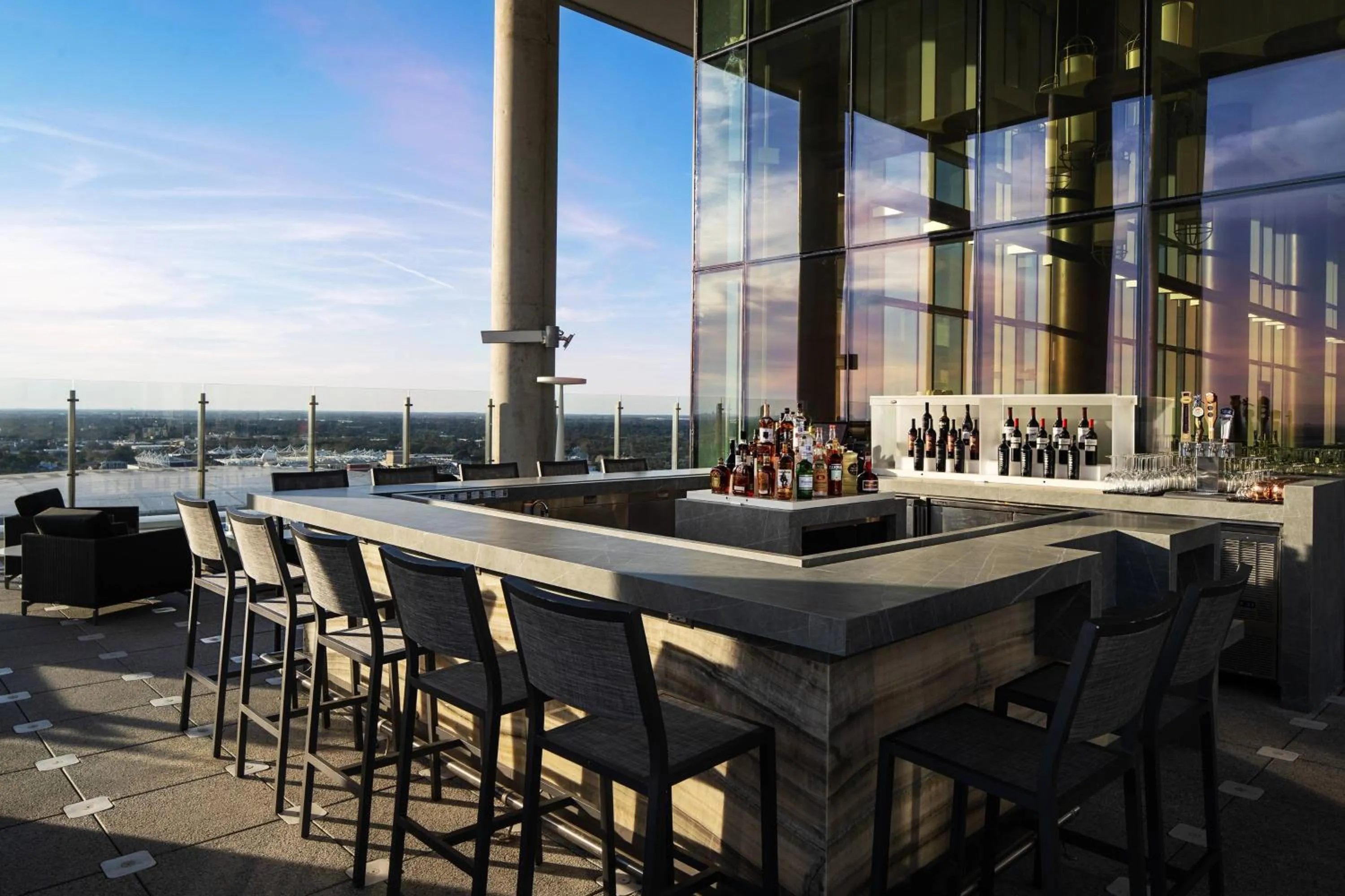 Lounge or bar in AC Hotel by Marriott Orlando Downtown