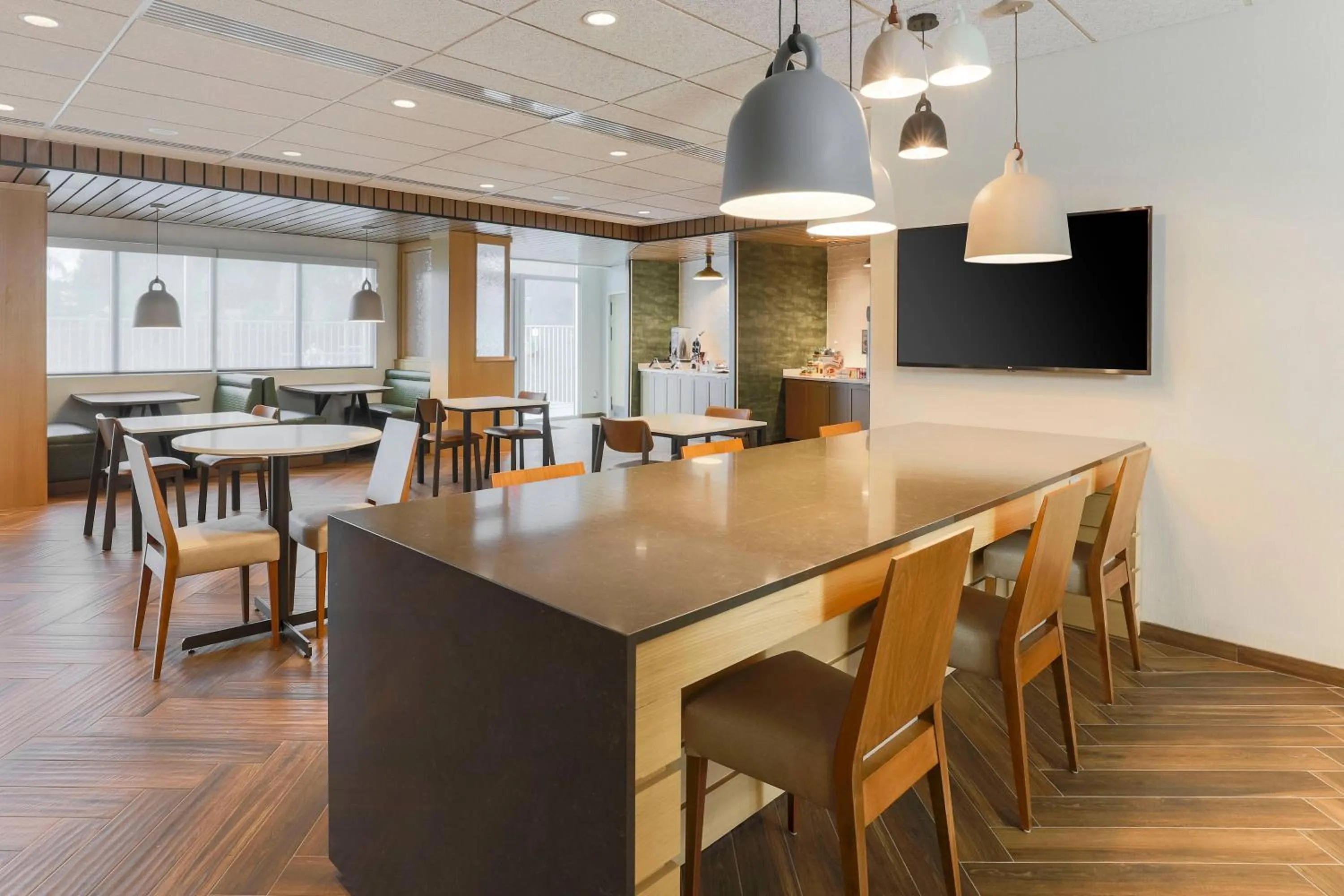 Restaurant/places to eat in Fairfield by Marriott Inn & Suites Cape Coral North Fort Myers