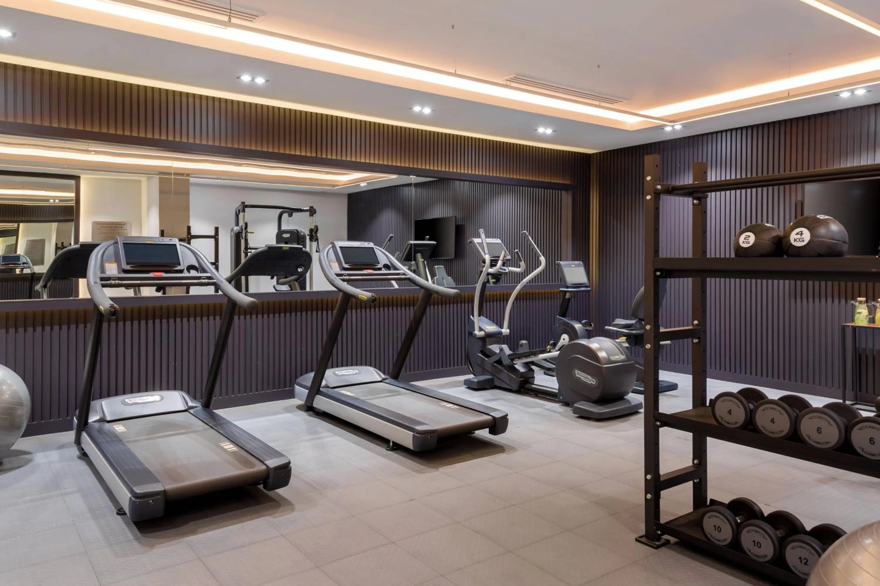 Fitness centre/facilities in Courtyard by Marriott Tashkent