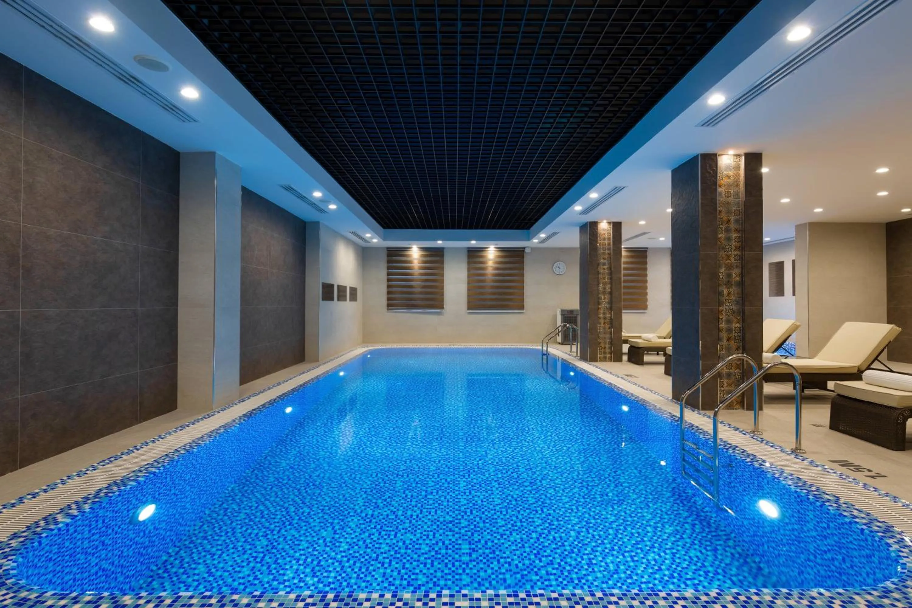 Swimming pool in Courtyard by Marriott Tashkent