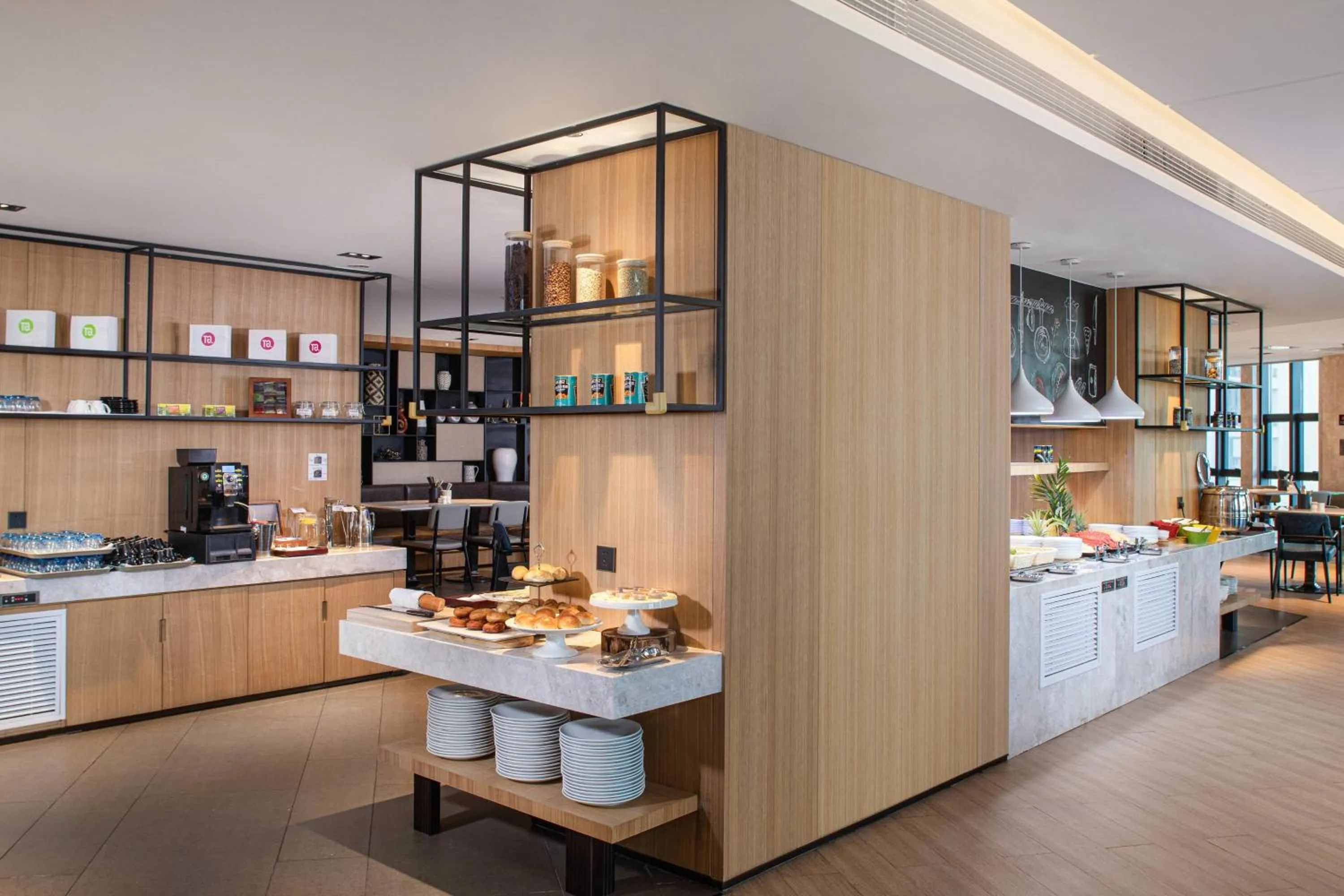 Restaurant/places to eat in Fairfield by Marriott Jingzhou