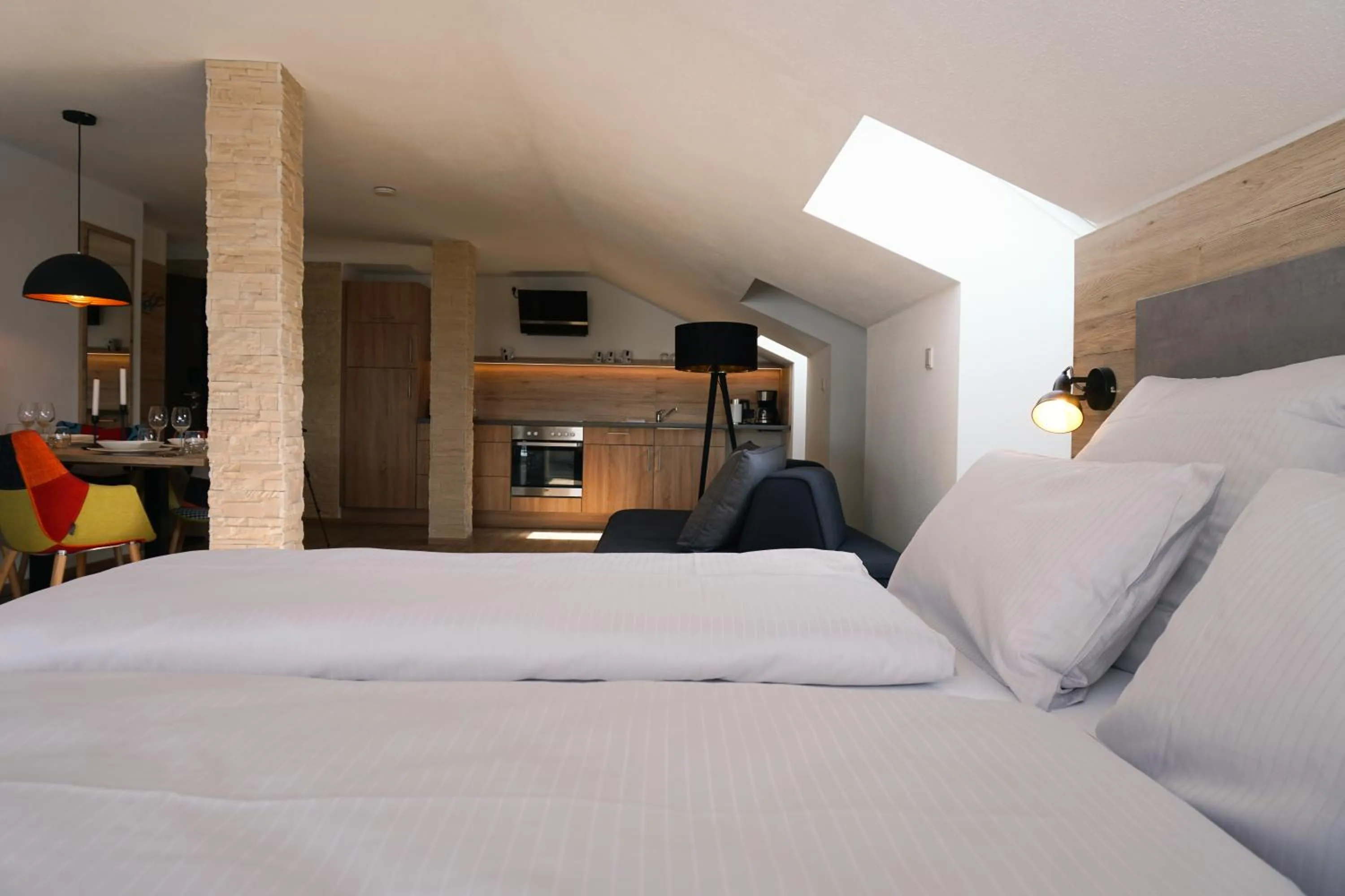 Kitchen or kitchenette, Bed in Hotel verWeiler