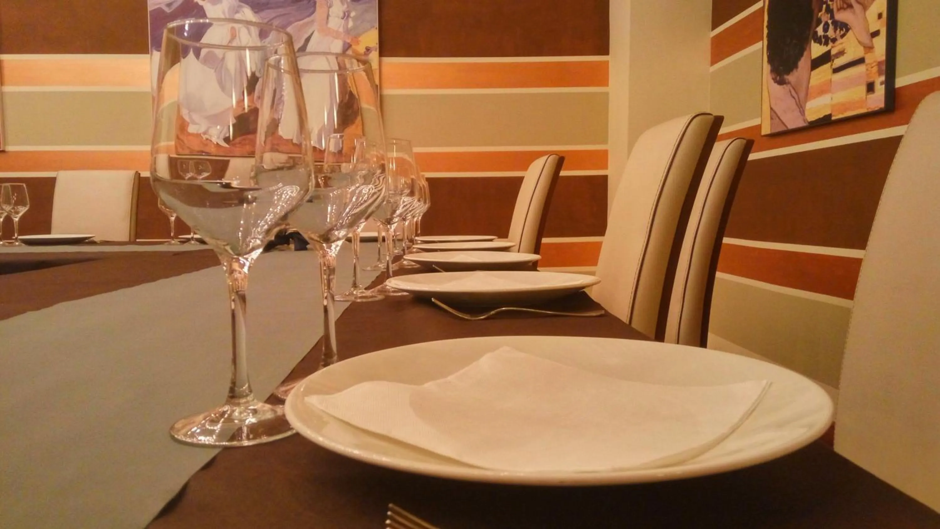 Restaurant/places to eat in Hotel Lluna