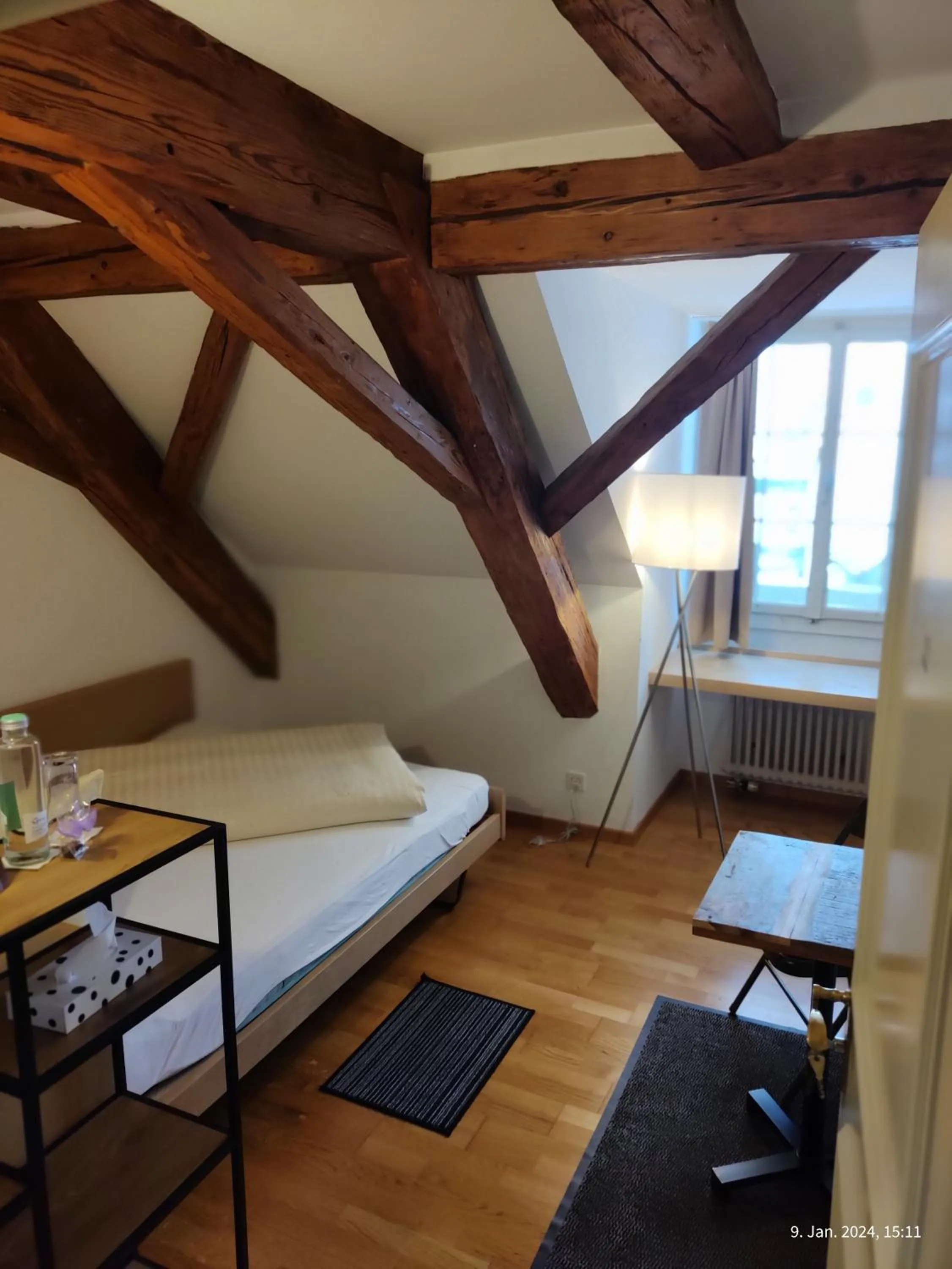 Bed in Gasthaus "Hotel Hirschen"