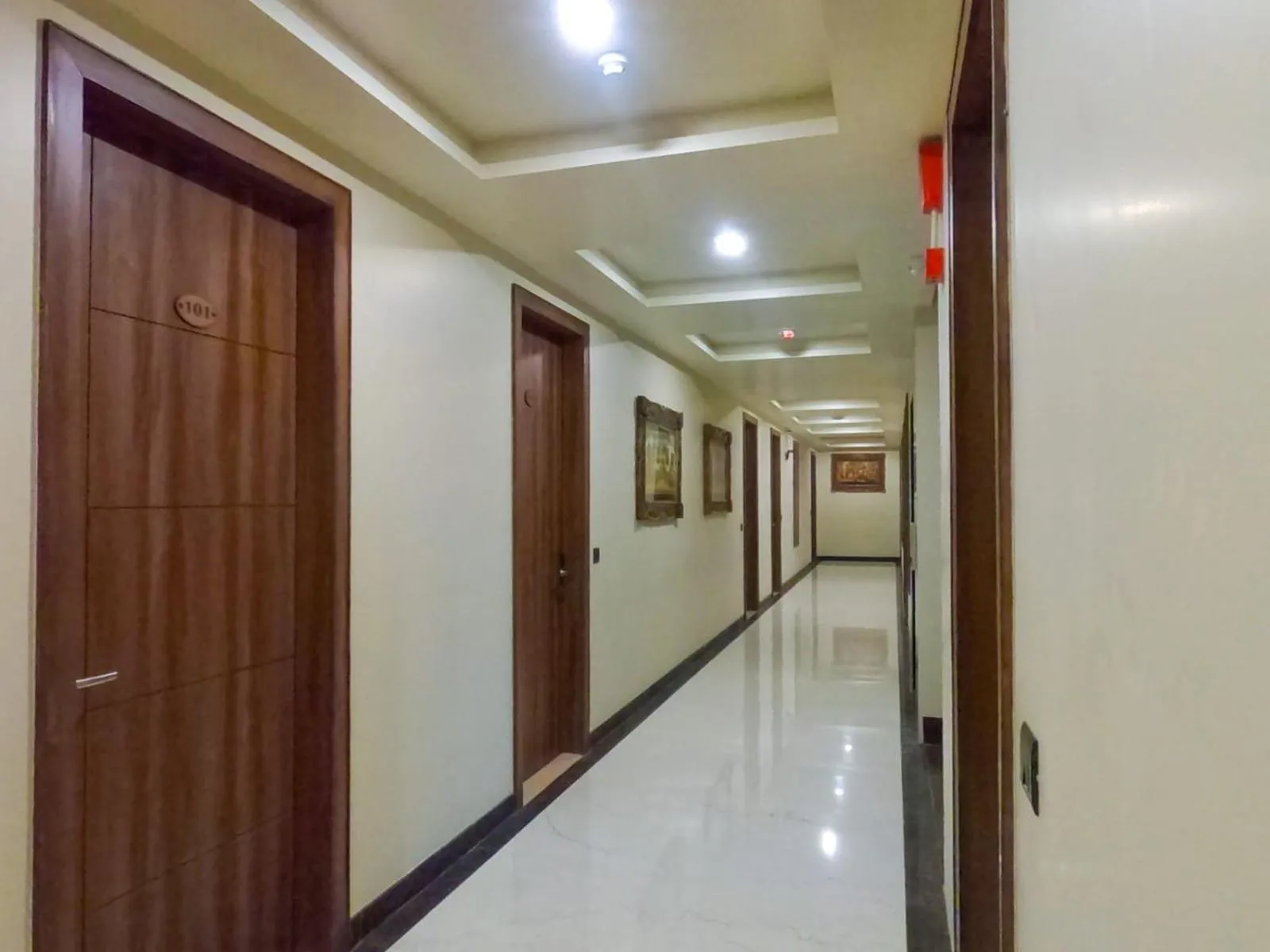 Property building in The Taj Vista Agra -walking distance to Taj Mahal