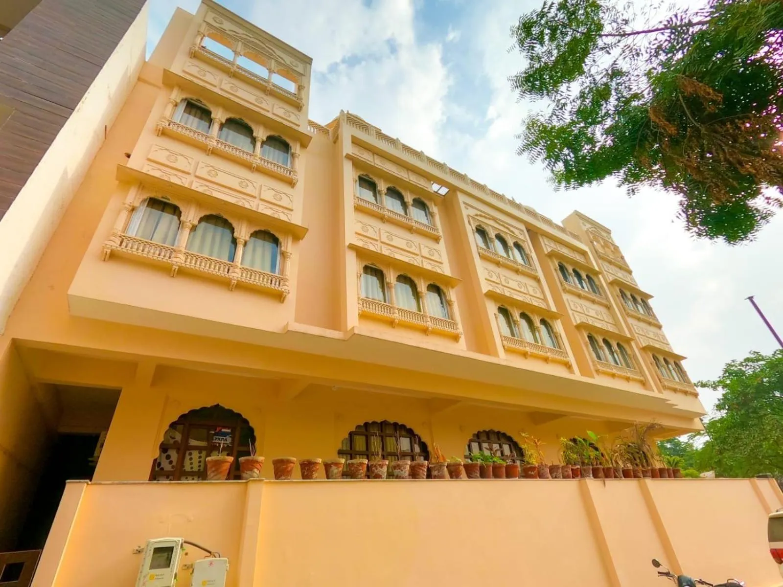 Property building in The Taj Vista Agra -walking distance to Taj Mahal