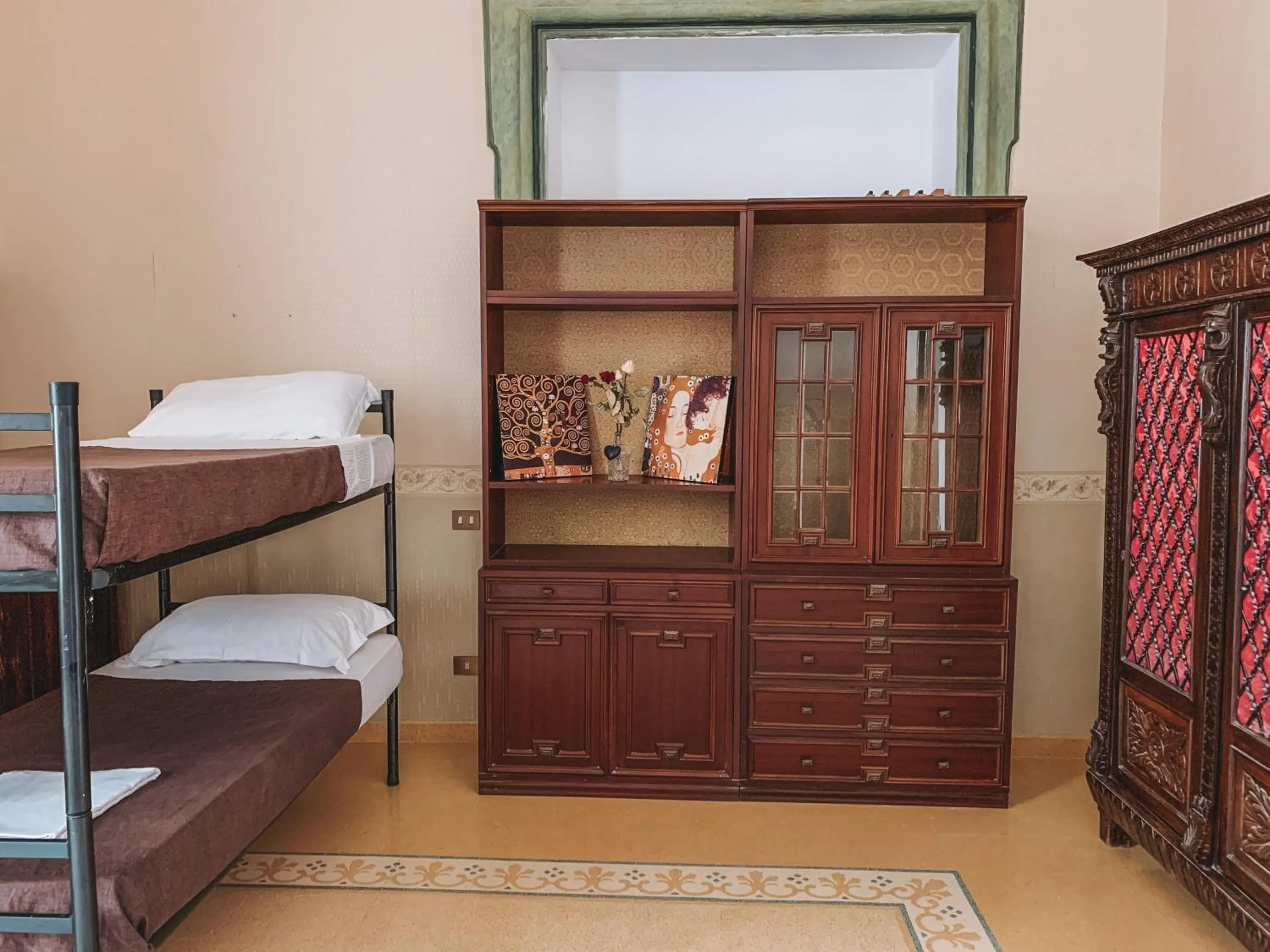 bunk bed, Bed in Salerno Experience Hostel