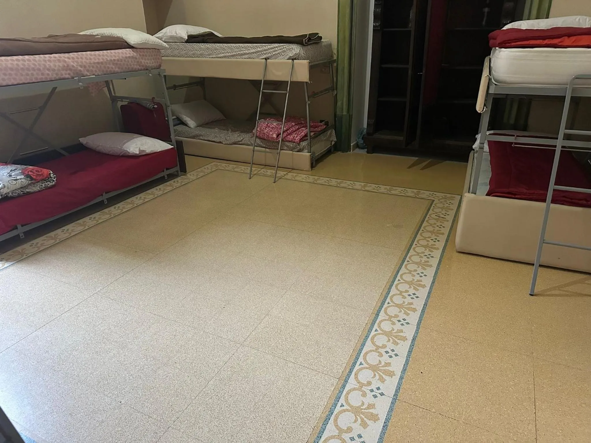 Bed in Salerno Experience Hostel