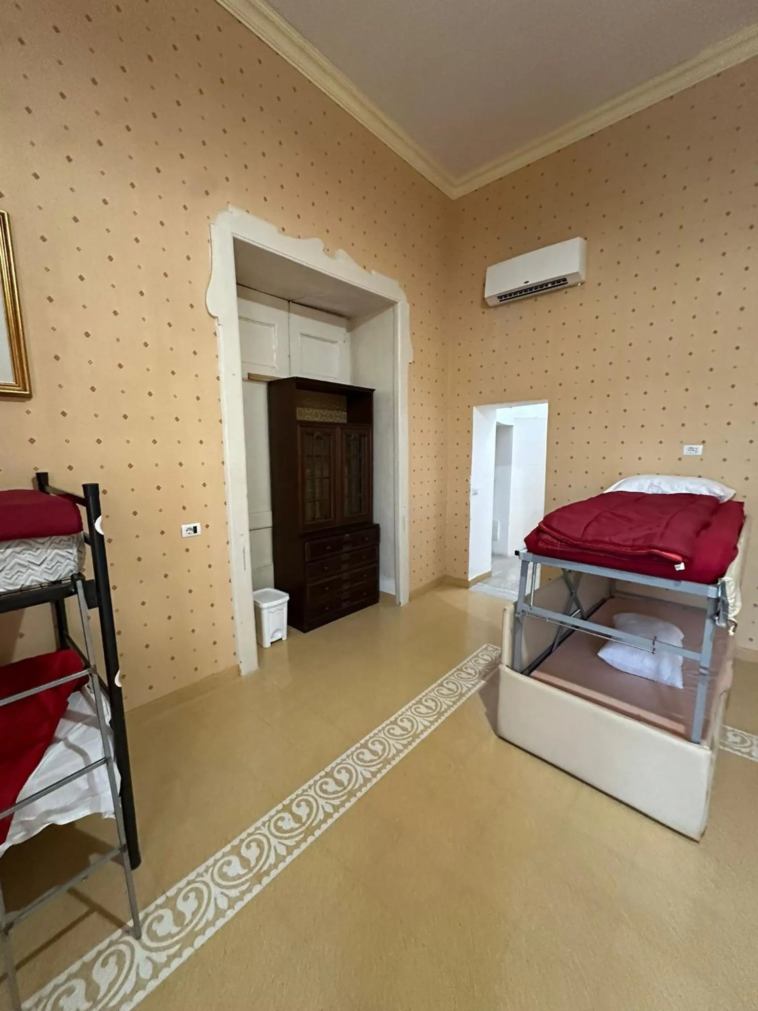 Bed in Salerno Experience Hostel