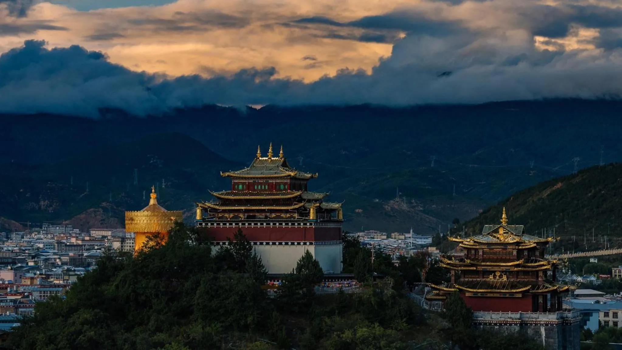Nearby landmark in Hotel Indigo Diqing Moonlight City by IHG
