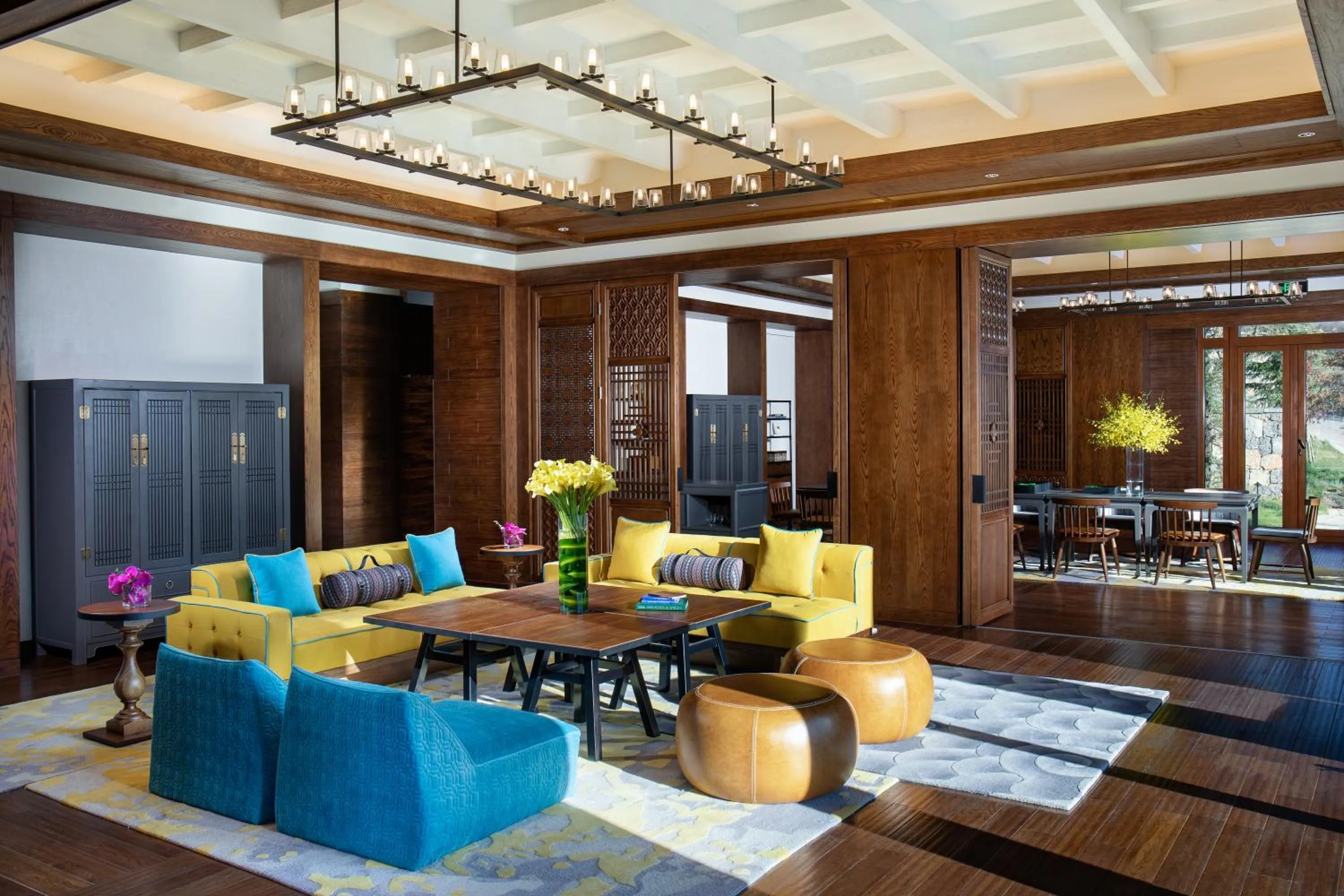 Seating area in Hotel Indigo Diqing Moonlight City by IHG