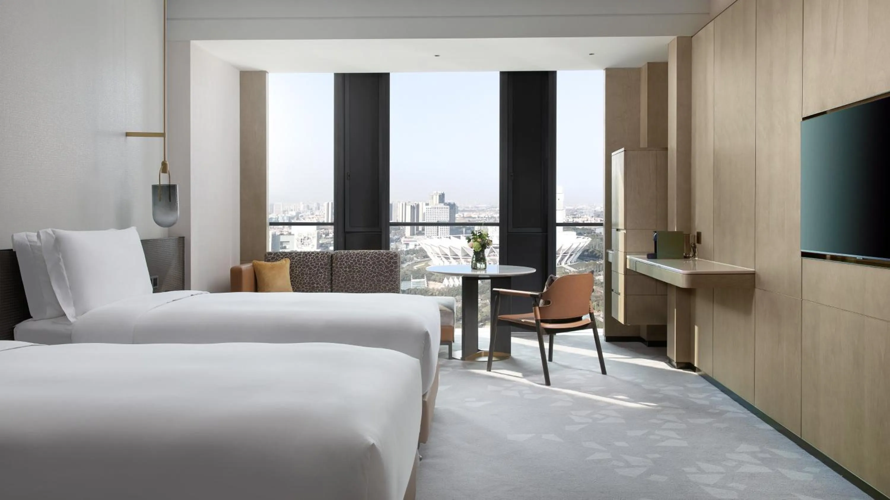 Photo of the whole room, Bed in InterContinental Foshan DongPing