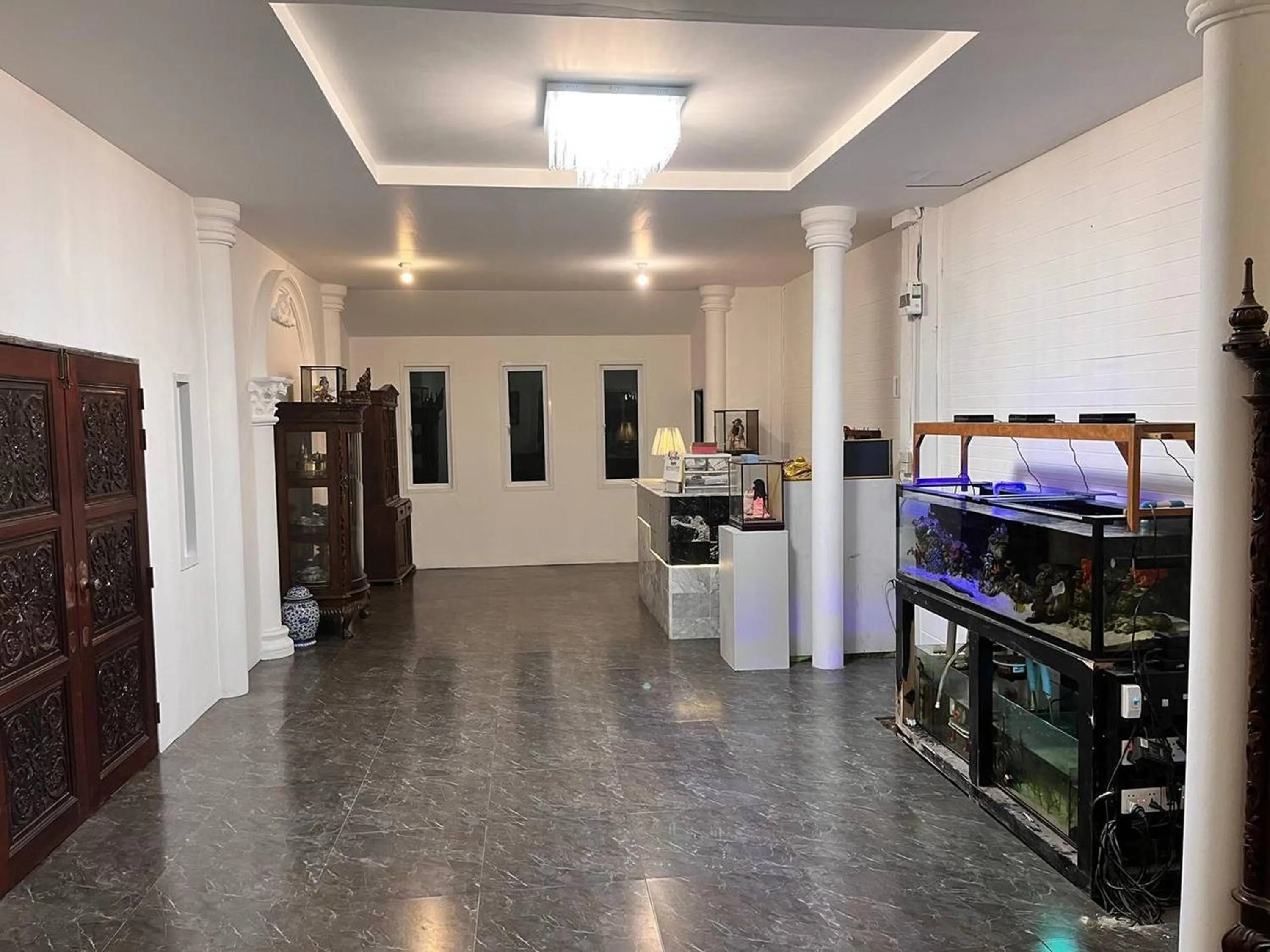 Lobby or reception in The 99 Inn Hotel