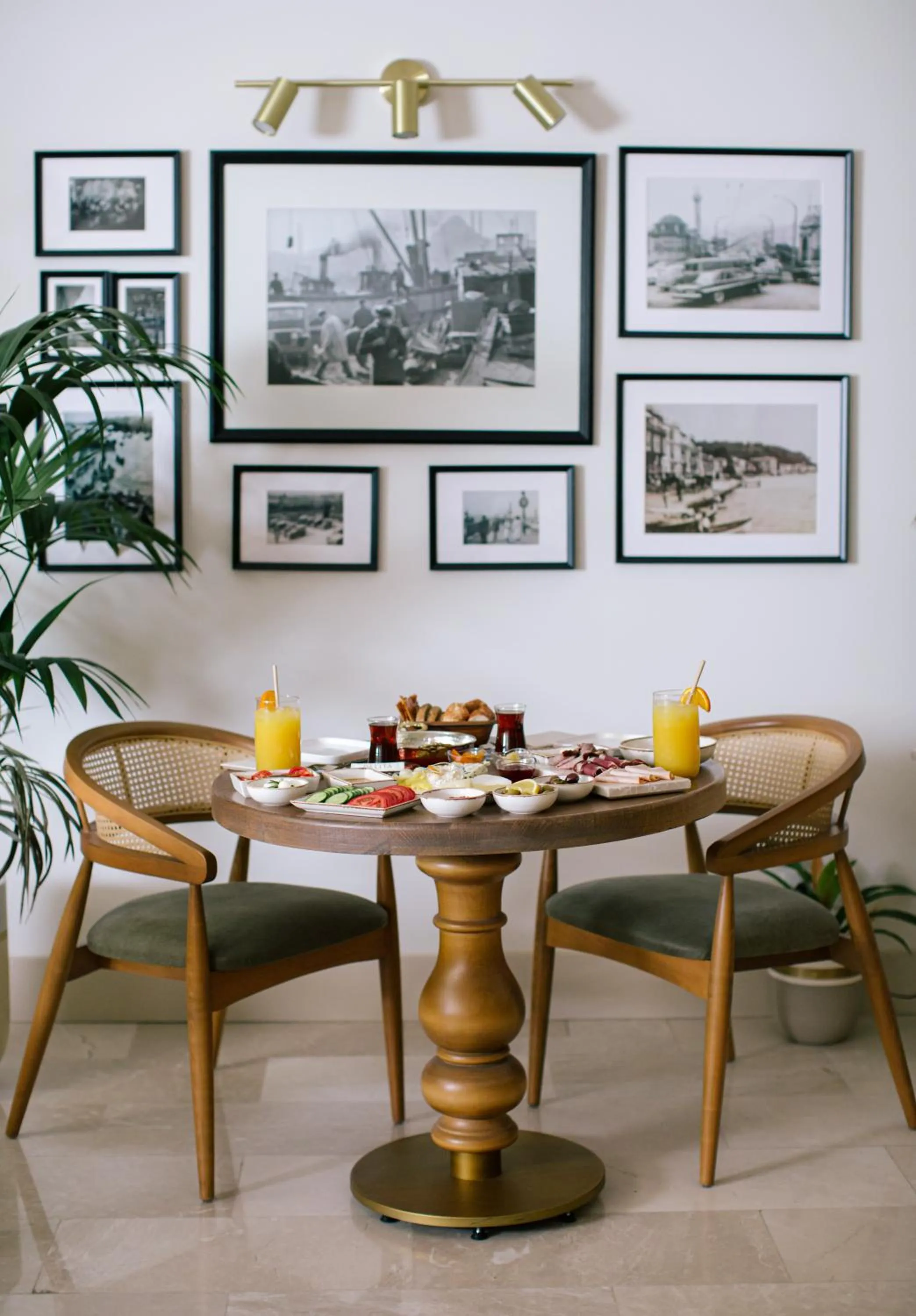 Breakfast in Delita City Hotel